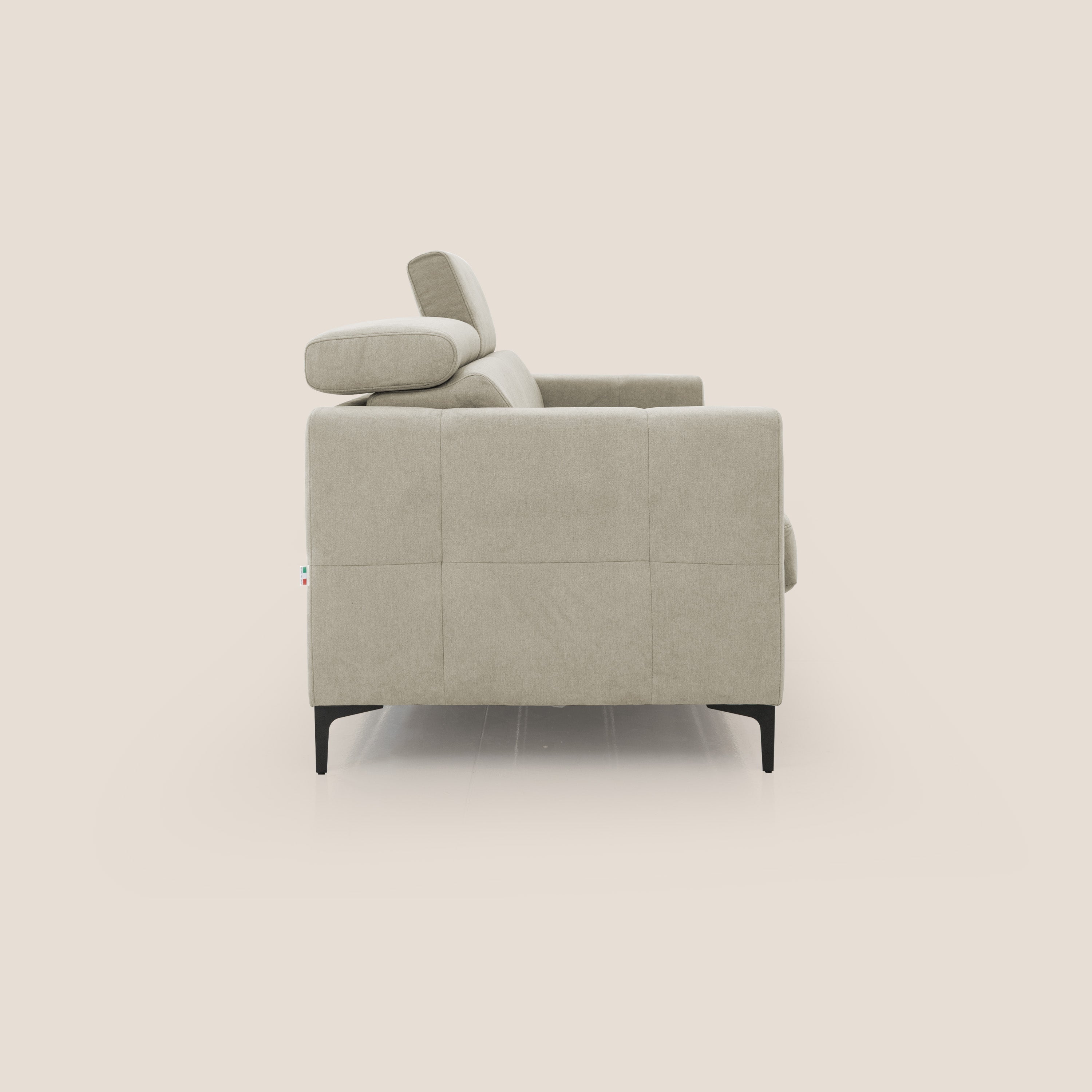 Gardenia divano letto materasso alto 18 cm con poggiatesta reclinabili e rivestimento impermeabile T02 panna - divani.store