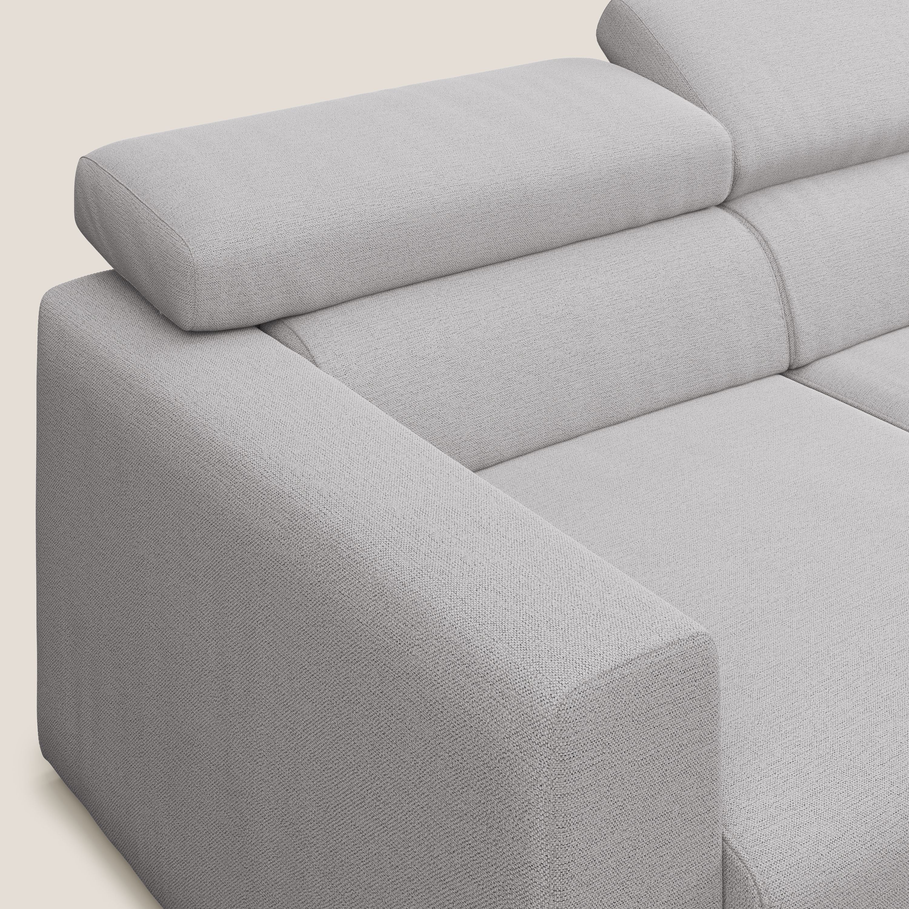 Dylan divano a 3 sedute con pouf estraibile poggiapiedi in tessuto fiammato simil cotone impermeabile T19 grigio - divani.store