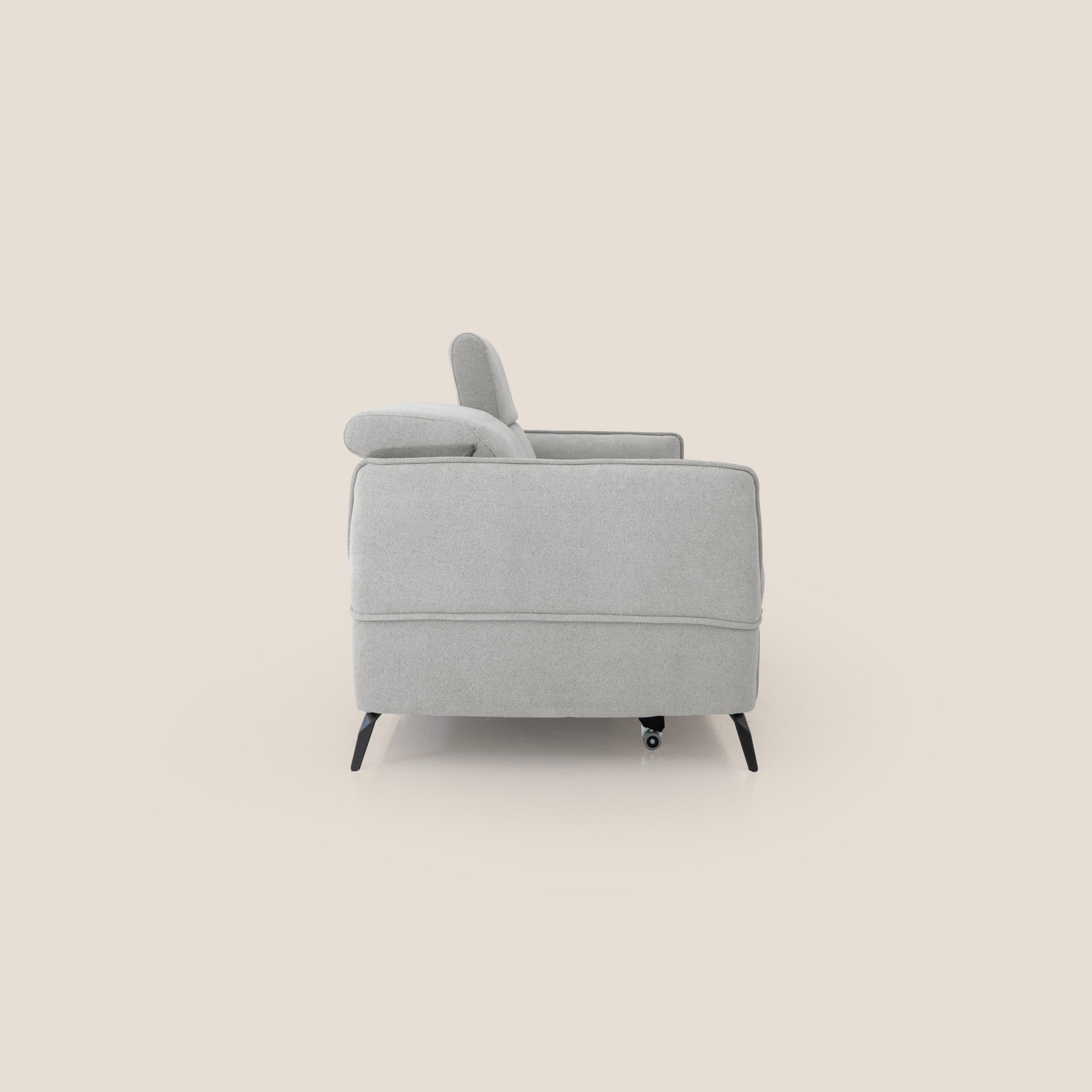 Bloom Divano con poggiapiedi estraibile piedini alti e poggiatesta reclinabili in tessuto bouclé impermeabile T07 grigio - divani.store