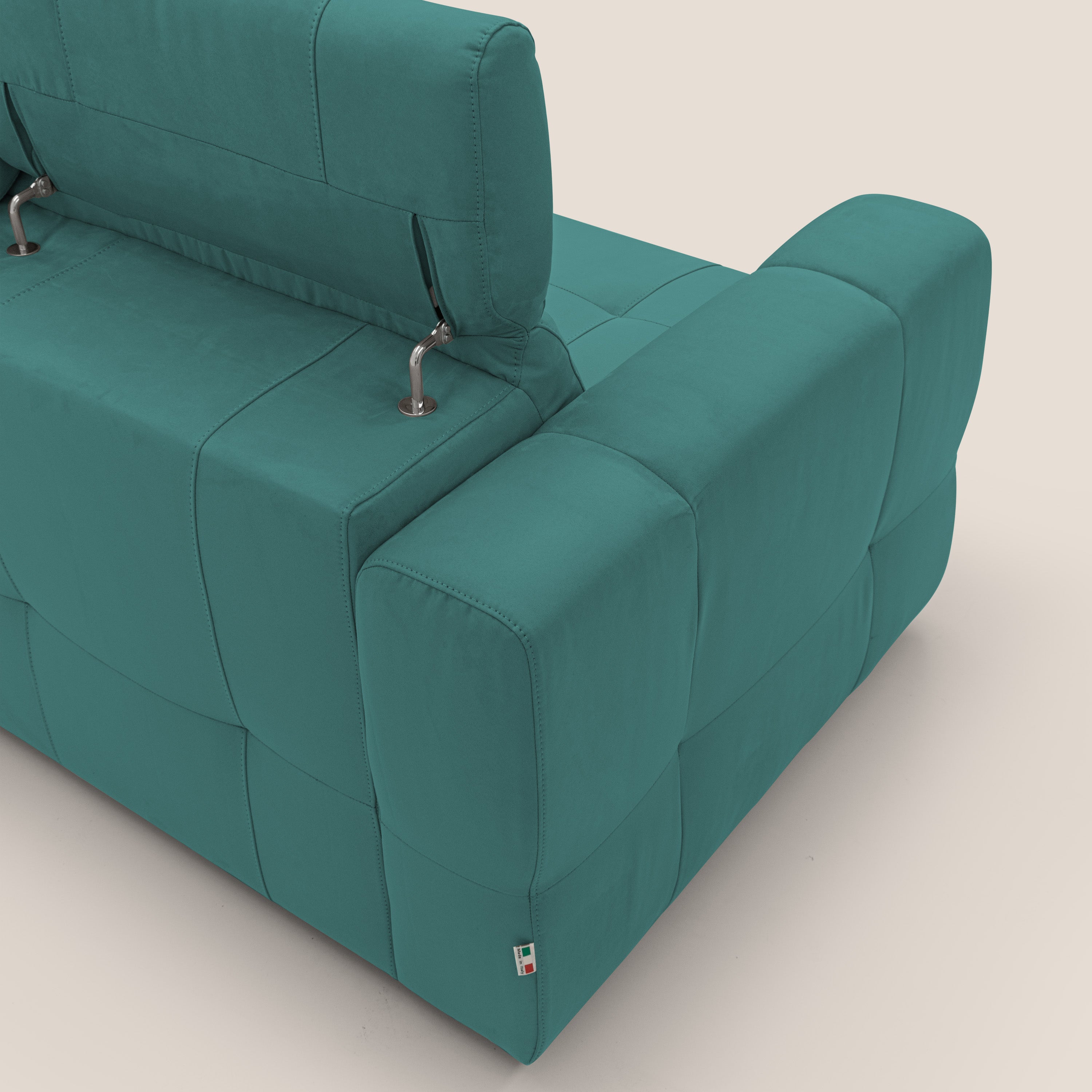 Kronos Divano angolare con poggiapiedi estraibile e pouf contenitore mobile in microfibra impermeabile T11 petrolio - divani.store