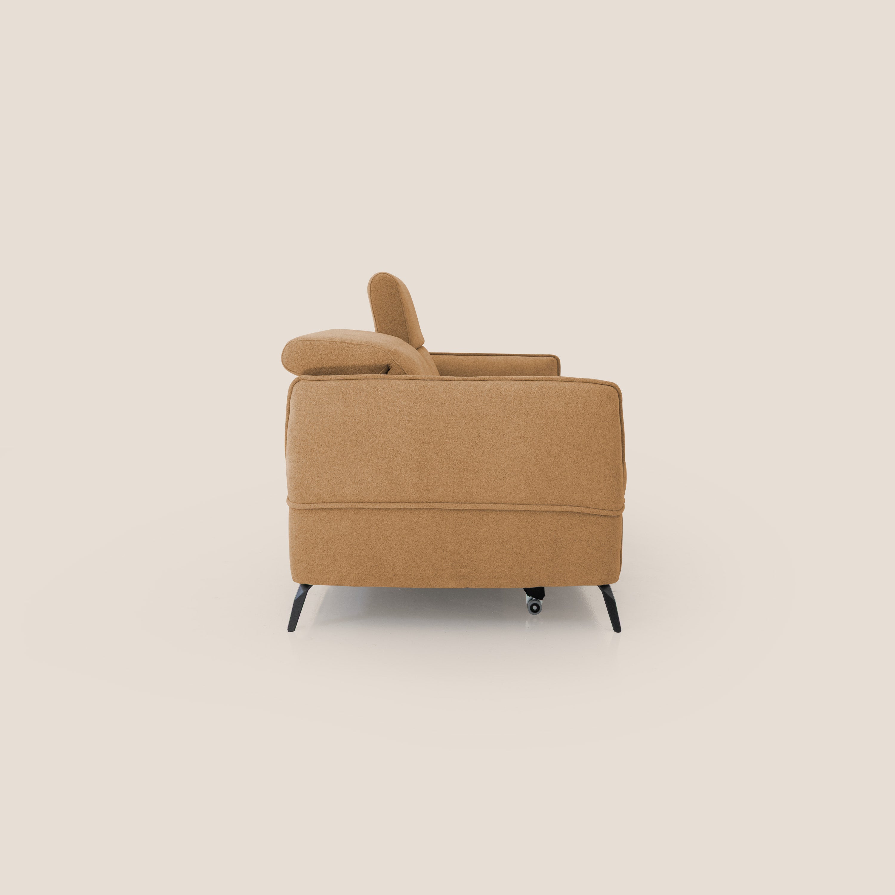Bloom Divano con poggiapiedi estraibile piedini alti e poggiatesta reclinabili in tessuto bouclé impermeabile T07 arancio - divani.store