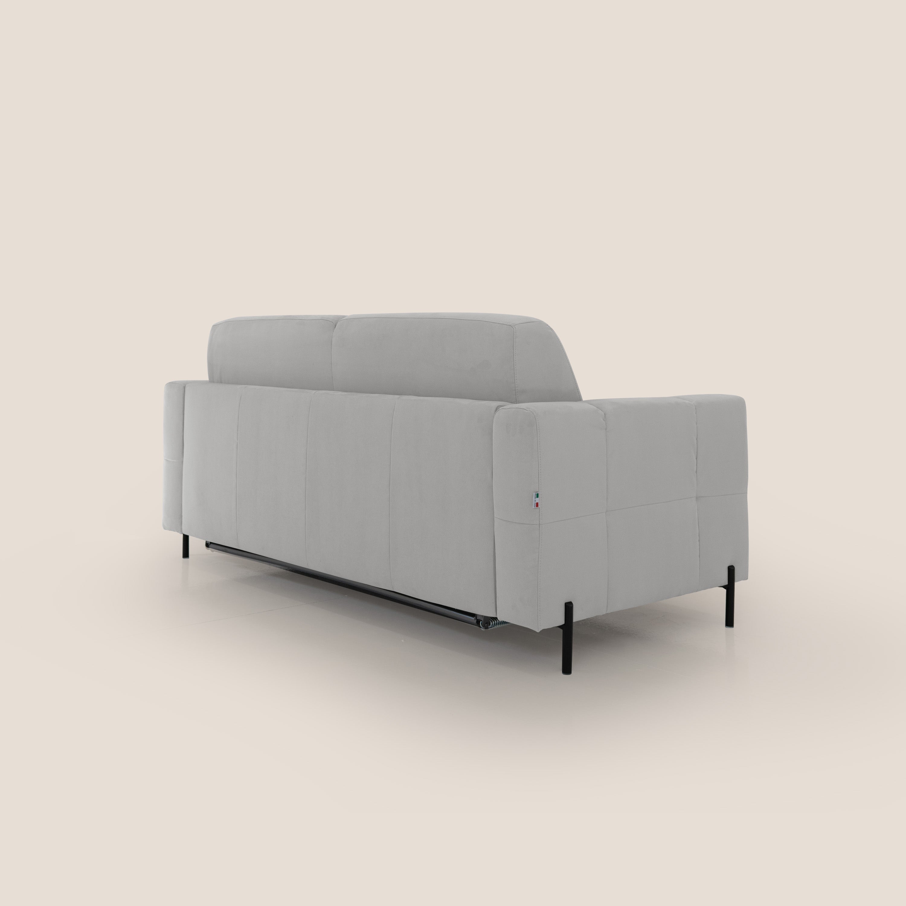 Ortensia divano letto materasso H18 cm con piedi alti in elegante microfibra smacchiabile T11 grigio chiaro - divani.store