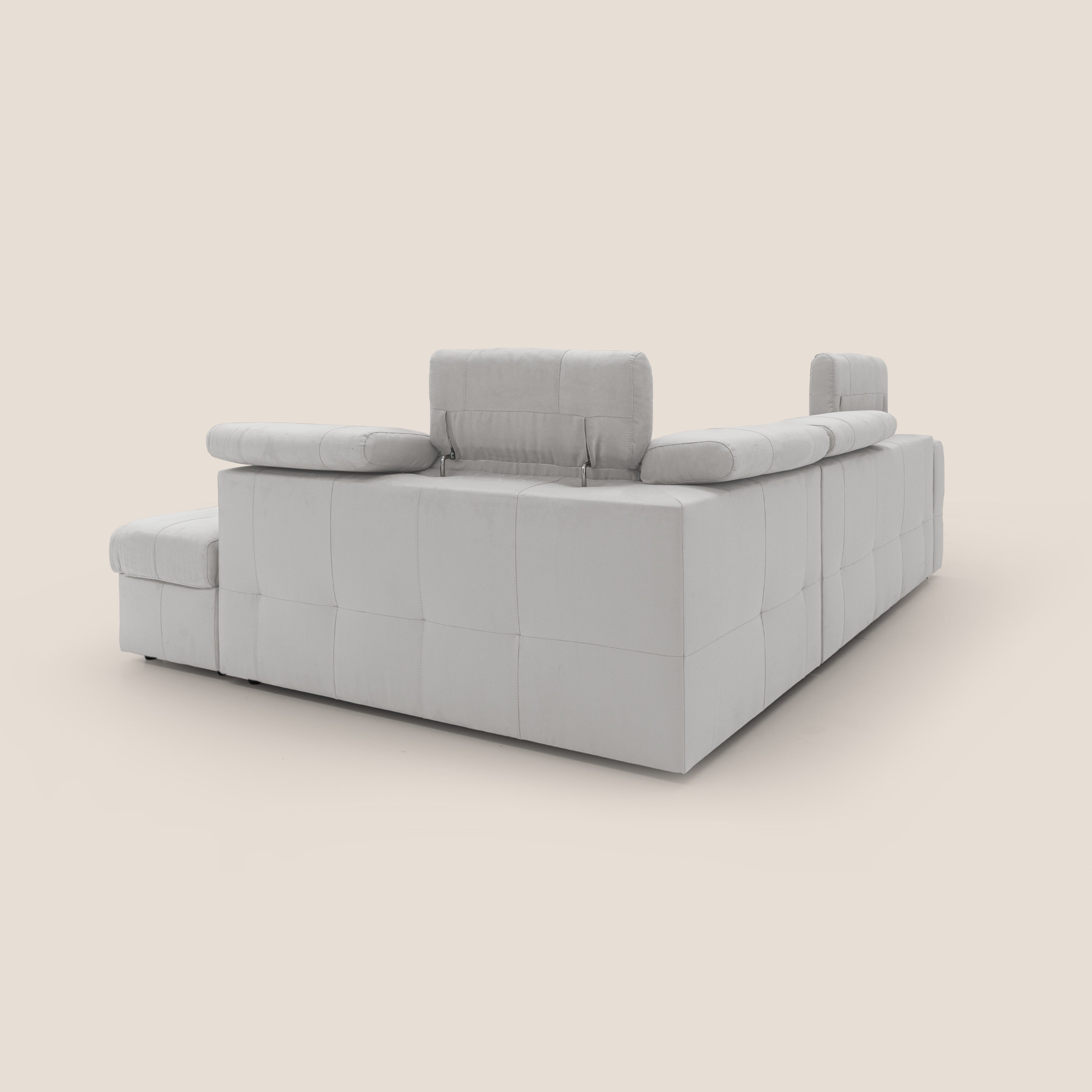 Kronos Divano angolare con poggiapiedi estraibile e pouf contenitore mobile in microfibra impermeabile T11 grigio chiaro - divani.store