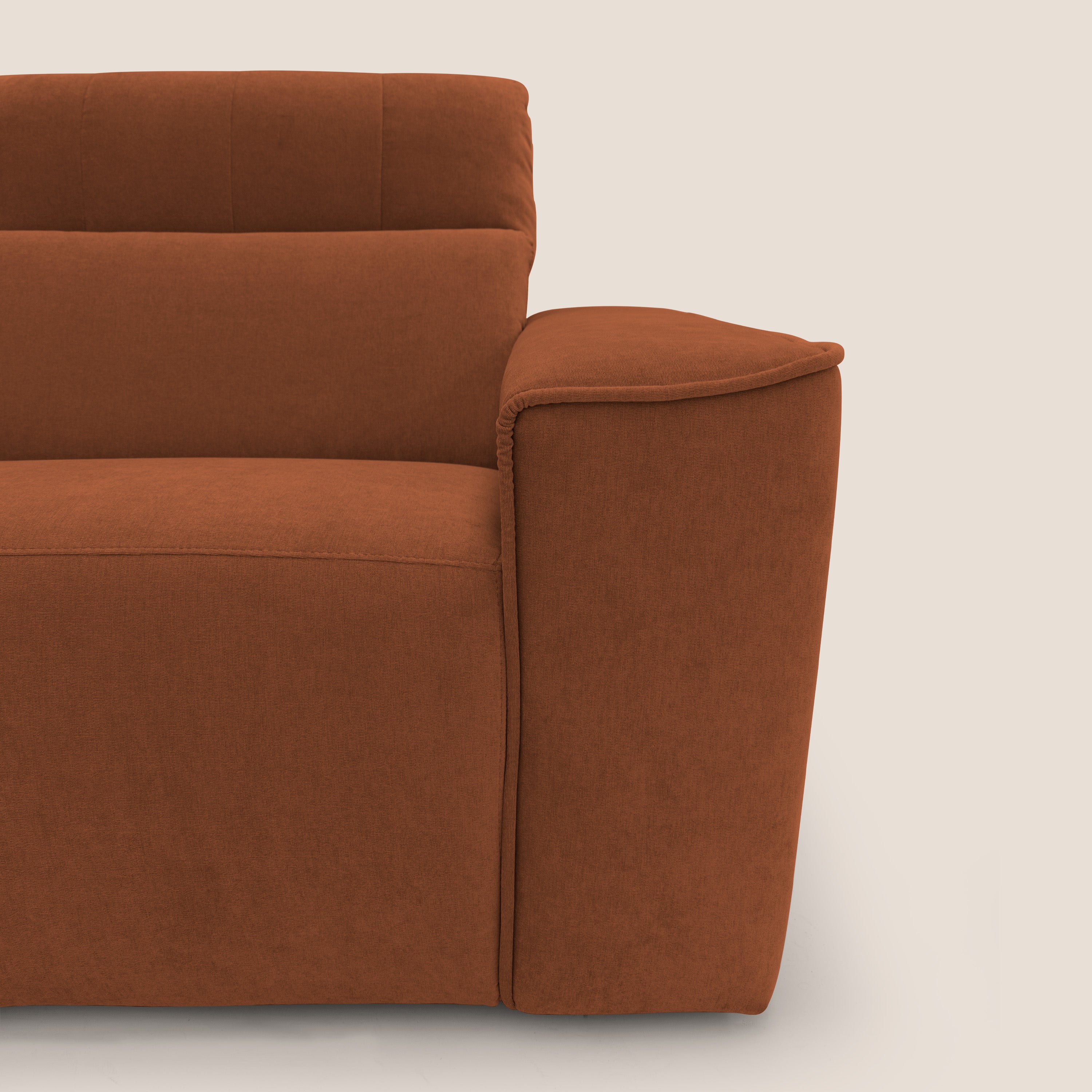Clark Divano modulare angolare REVERSIBILE con opzione relax elettrico in tessuto smacchiabile impermeabile T17 arancio - divani.store