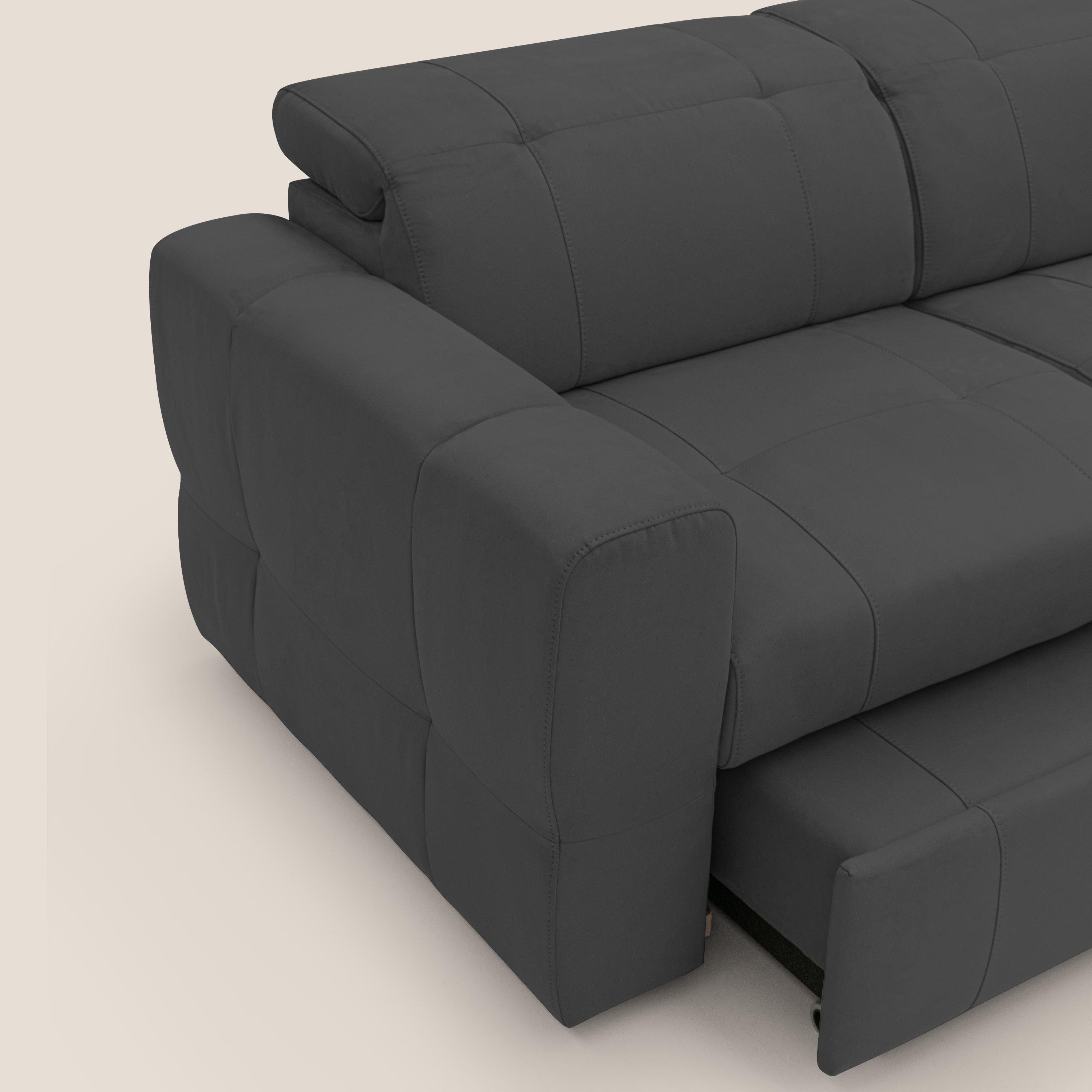 Kronos Divano angolare con poggiapiedi estraibile e pouf contenitore mobile in microfibra impermeabile T11 nero - divani.store