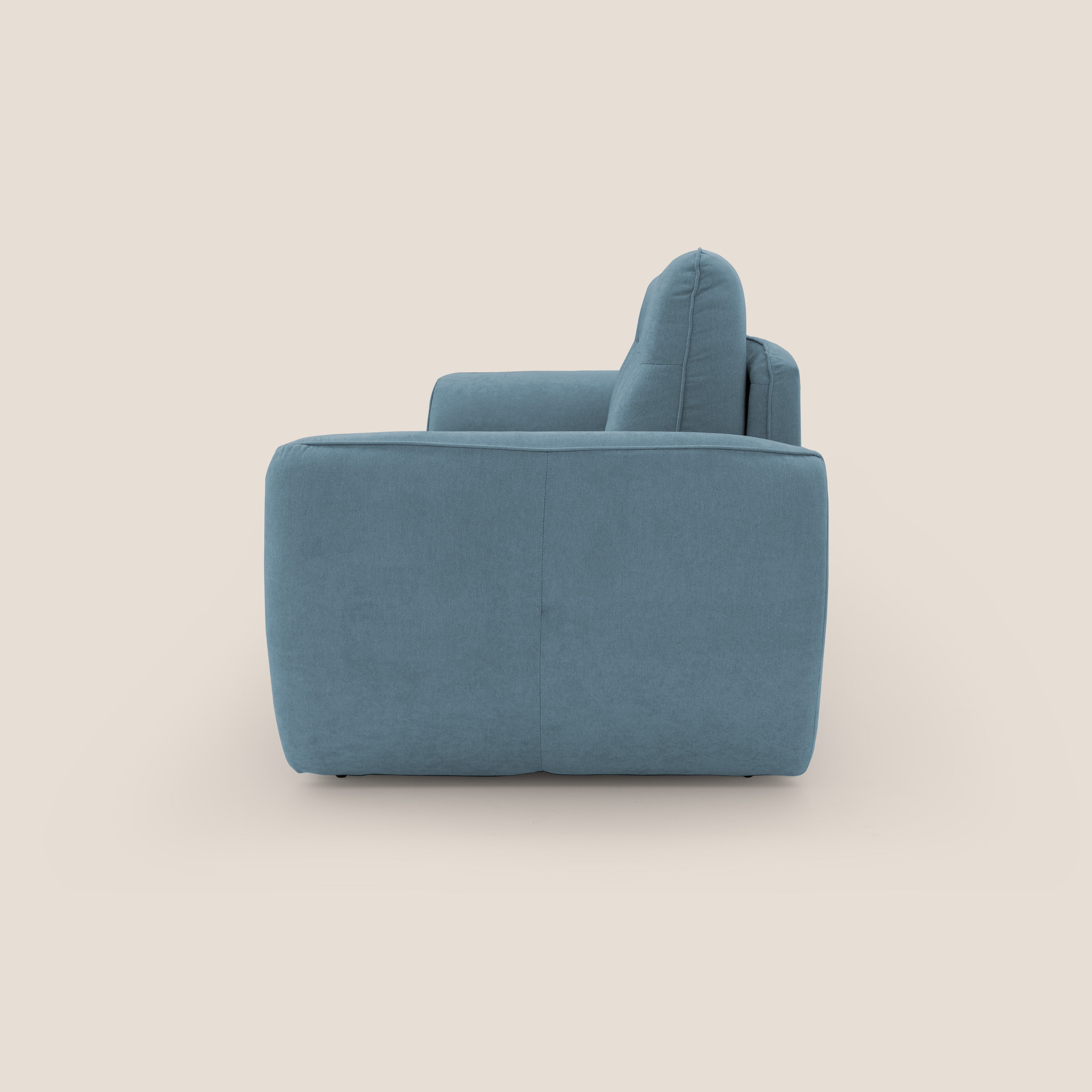 Zeus Divano letto scandinavo con schienale alto in tessuto impermeabile T02 carta da zucchero - divani.store