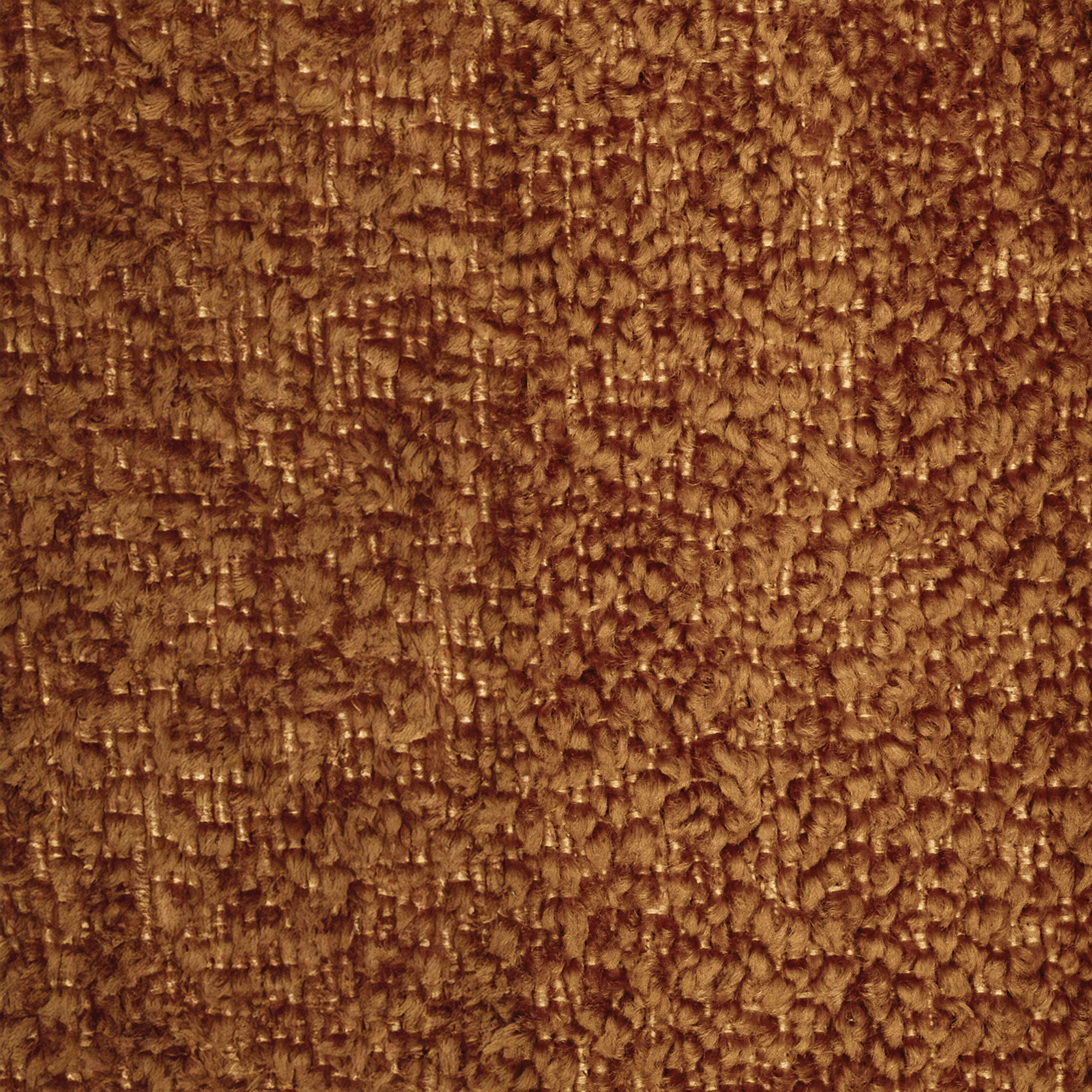 Primo piano del tappeto Personalizzazione in T21 di Divani.Store: le fibre marroni, strettamente intrecciate e leggermente irregolari, creano una superficie morbida e densa con variazioni tonali naturali. L'illuminazione evidenzia la profondità della texture e la ricchezza del colore del tappeto.