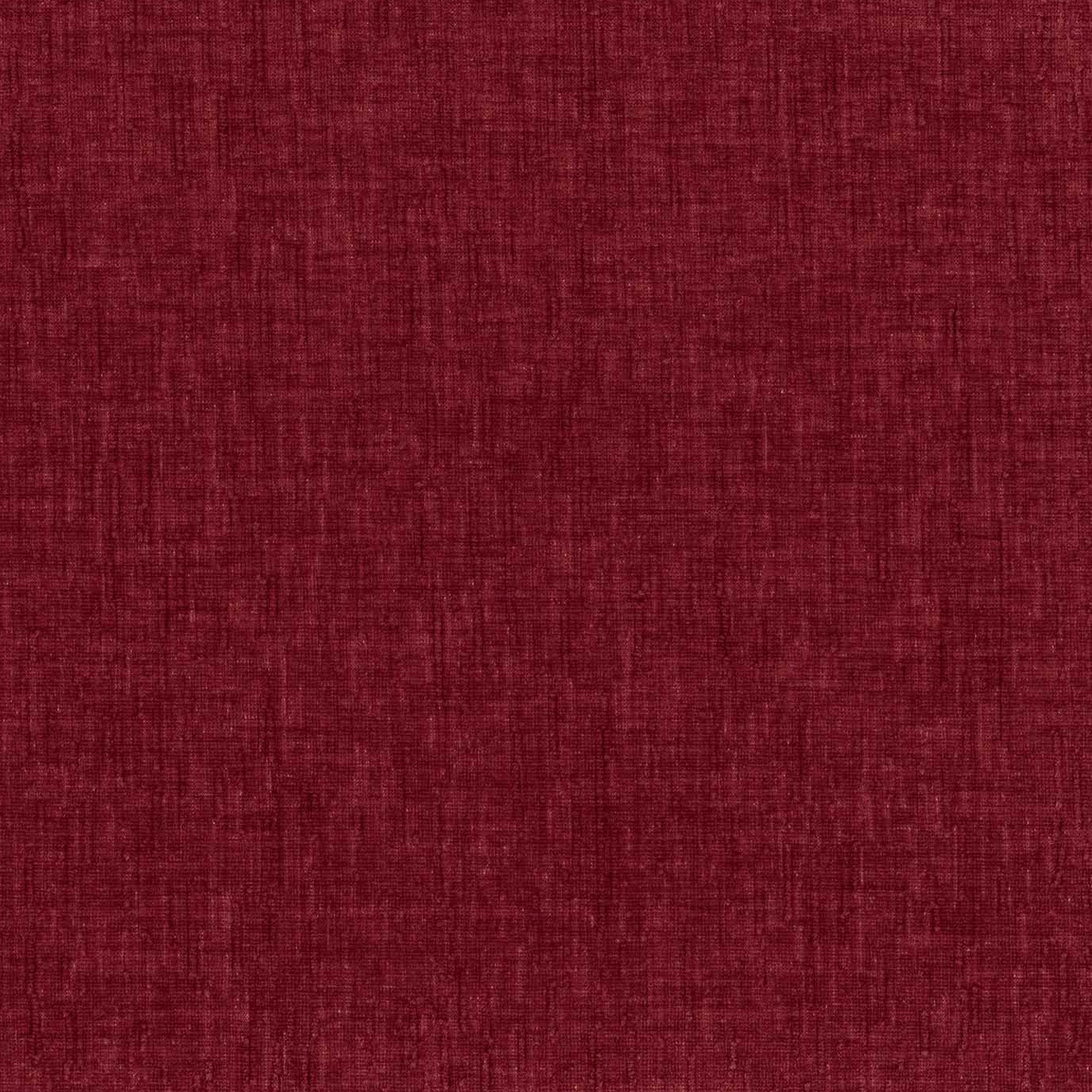 Un primo piano di Personalizzazione in T24 di Divani.Store mostra un tessuto bordeaux intenso con linee e ombreggiature sottili e irregolari, che offrono un aspetto morbido e intrecciato. Il colore ricco e consistente evoca calore e raffinatezza.