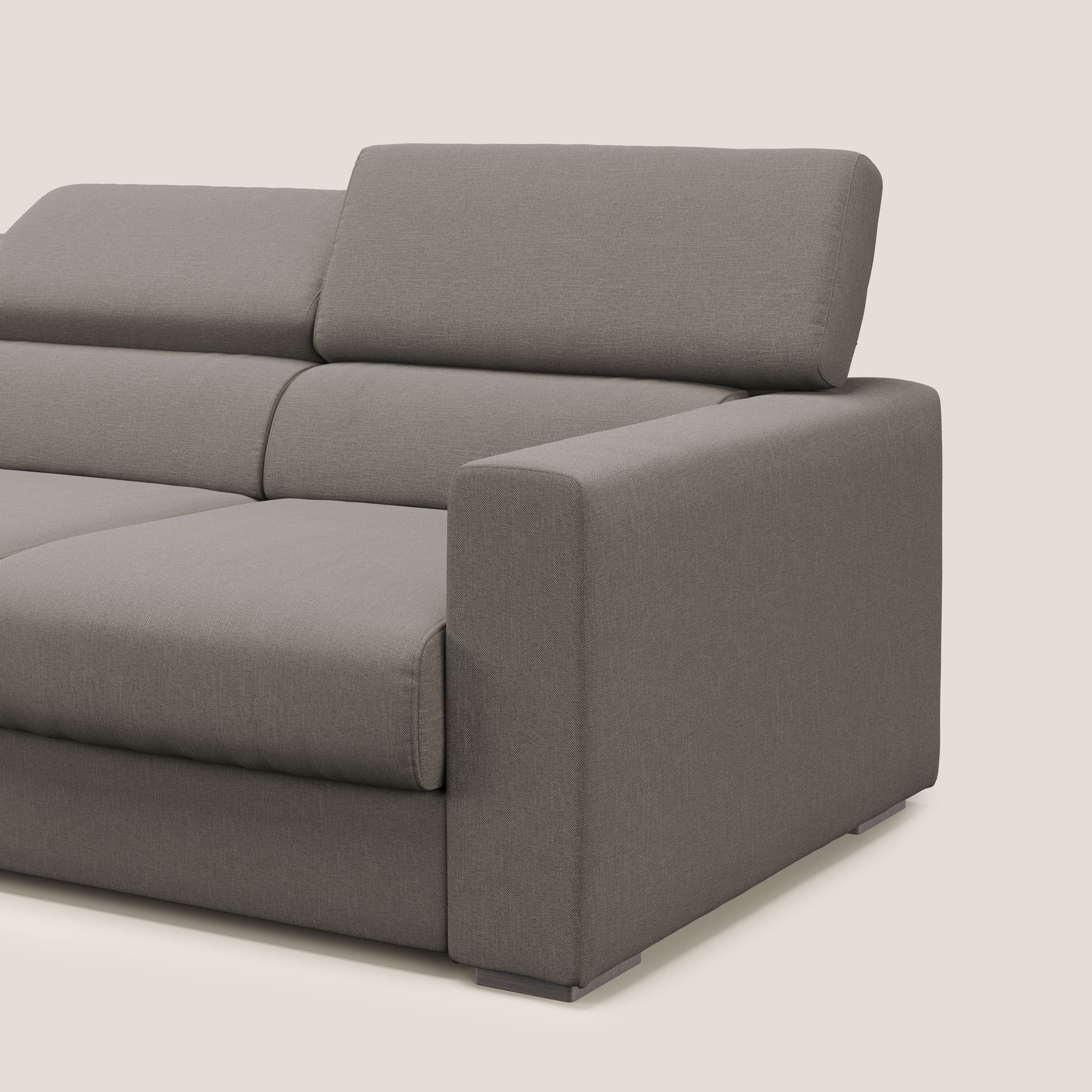 Dylan divano a 3 sedute con pouf estraibile poggiapiedi in tessuto simil cotone impermeabile T13 tortora - divani.store