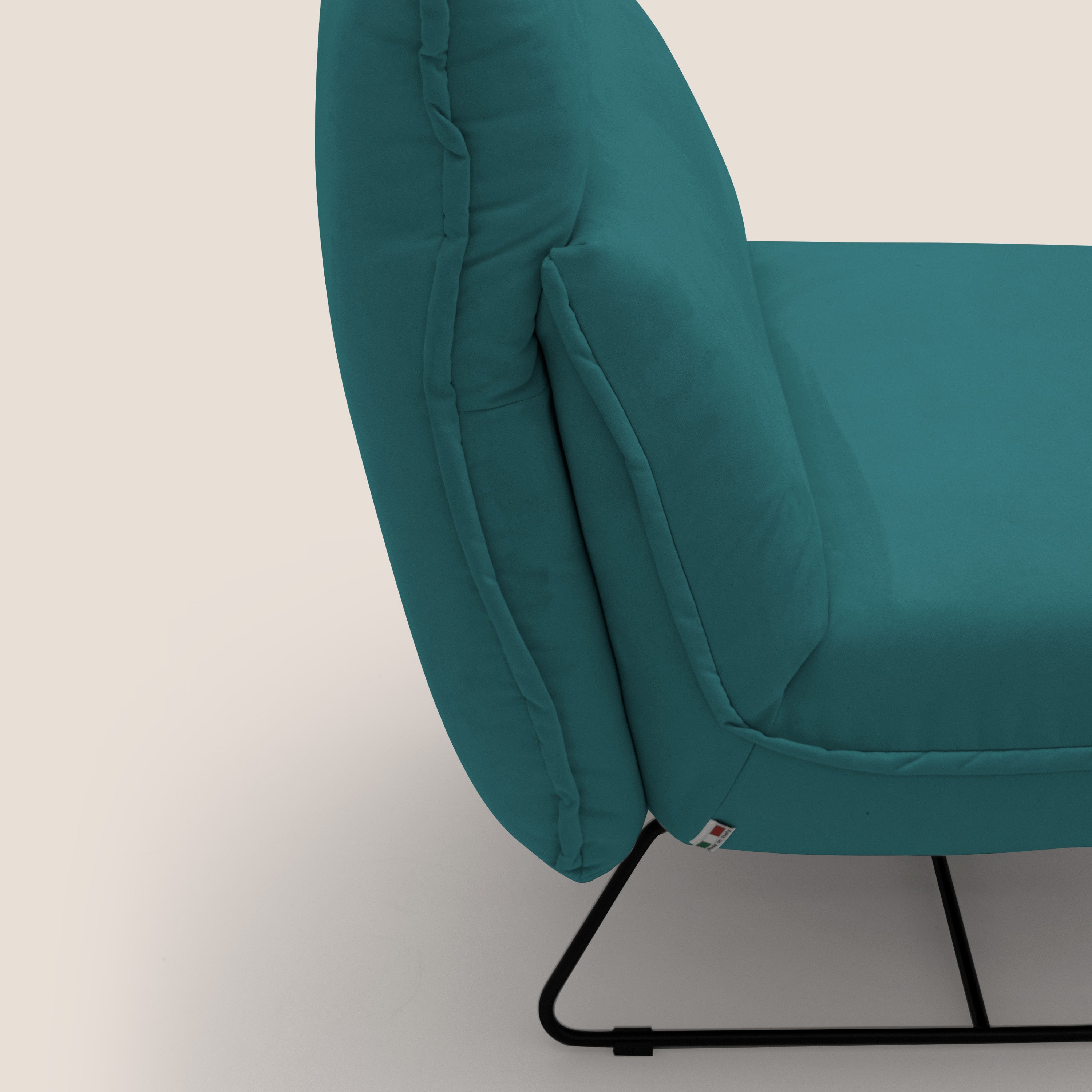 Tessa Poltroncina dal design moderno in morbida microfibra smacchiabile T11 petrolio - divani.store