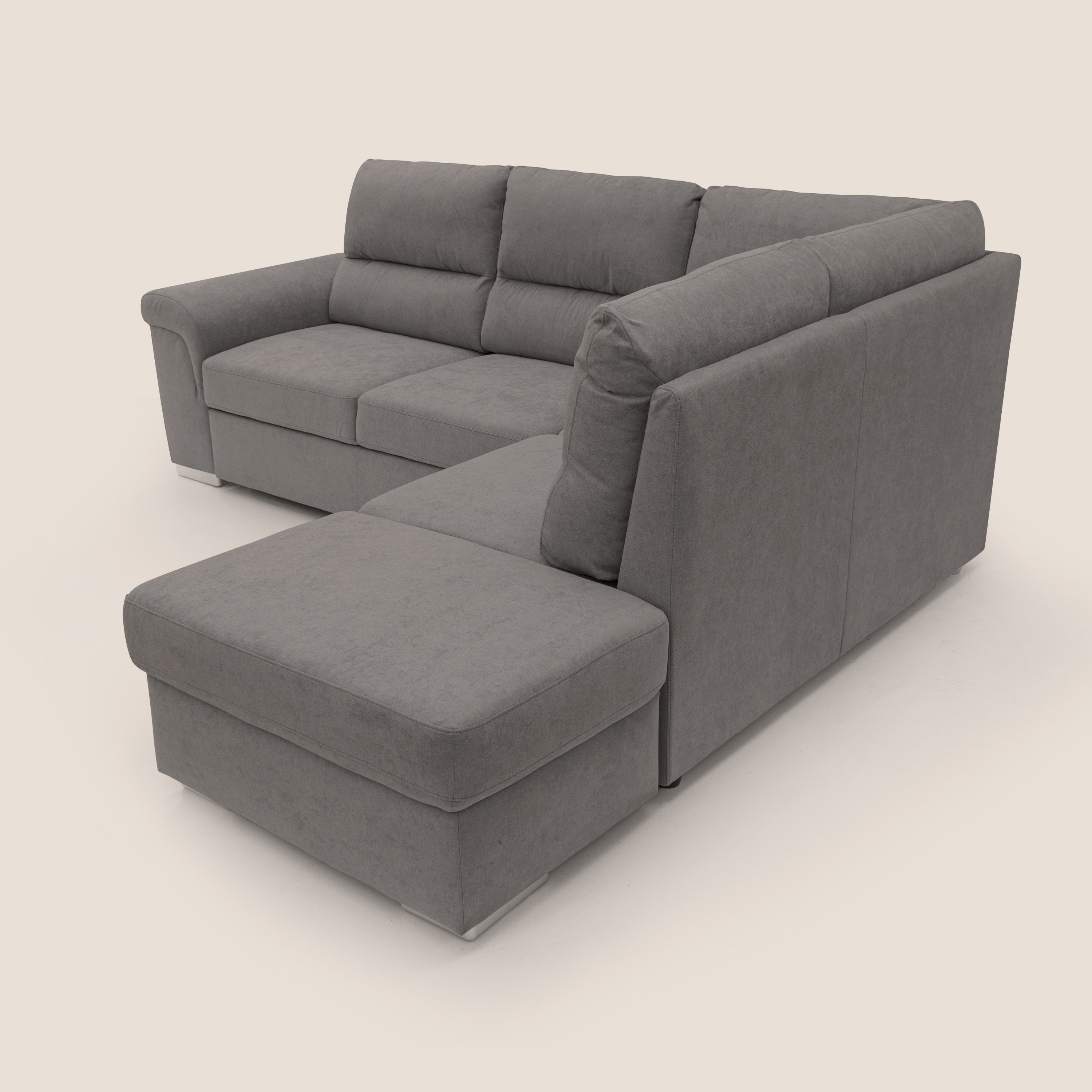 Minerva divano angolare con estraibile a cassettone e pouf contenitore in tessuto morbido impermeabile T02 grigio - divani.store