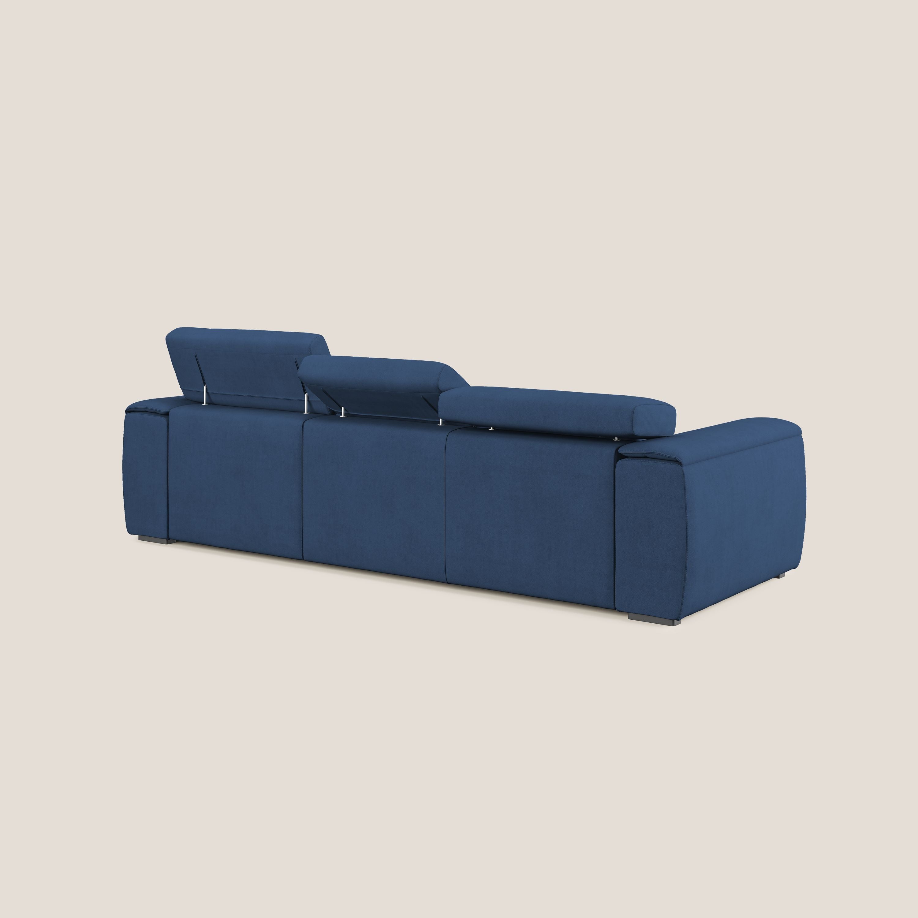 Zeno Divano con pouf estraibile poggiapiedi a 3 sedute in tessuto morbido impermeabile T02 blu - divani.store