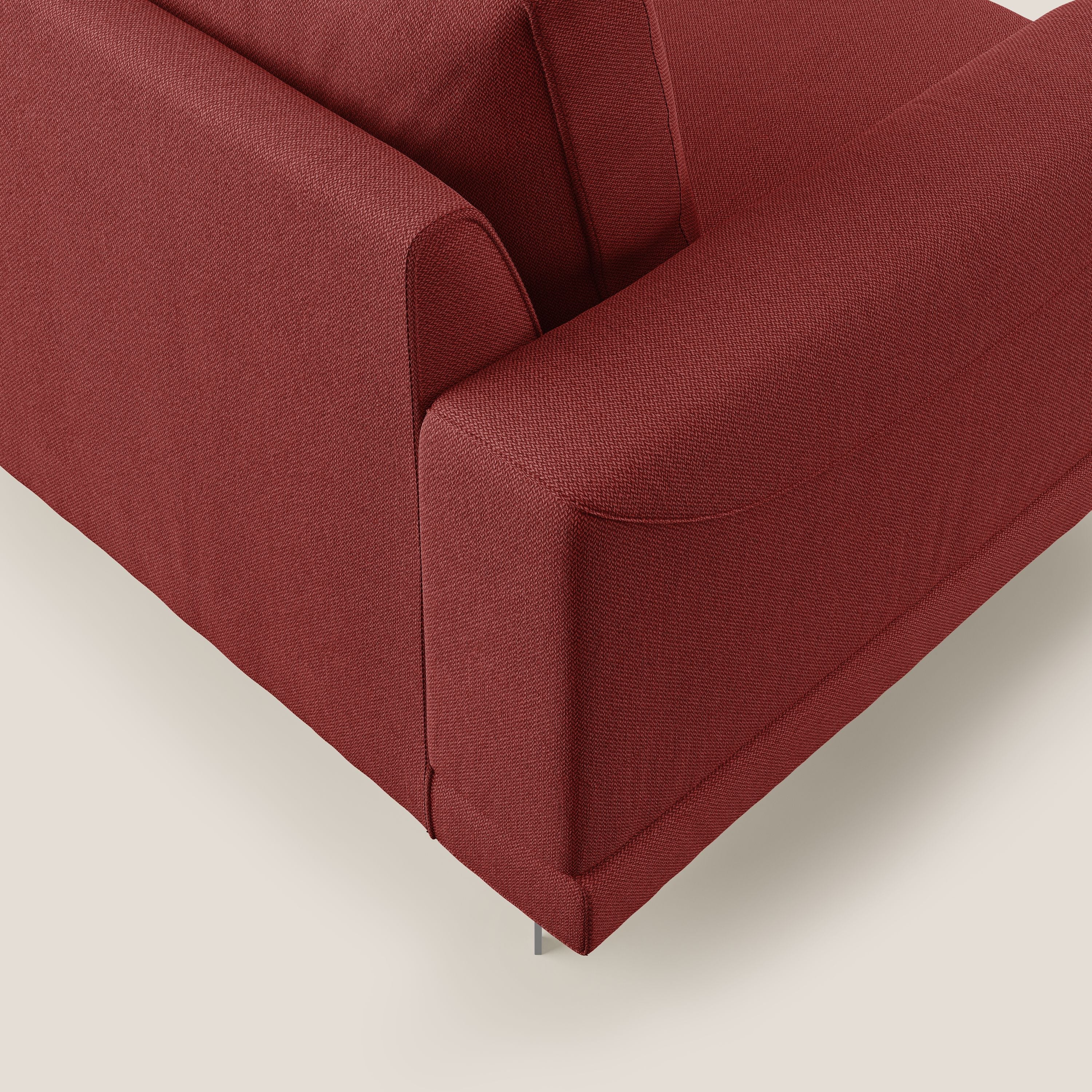 Dorian poltrona moderna in tessuto smacchiabile T05 rosso - divani.store
