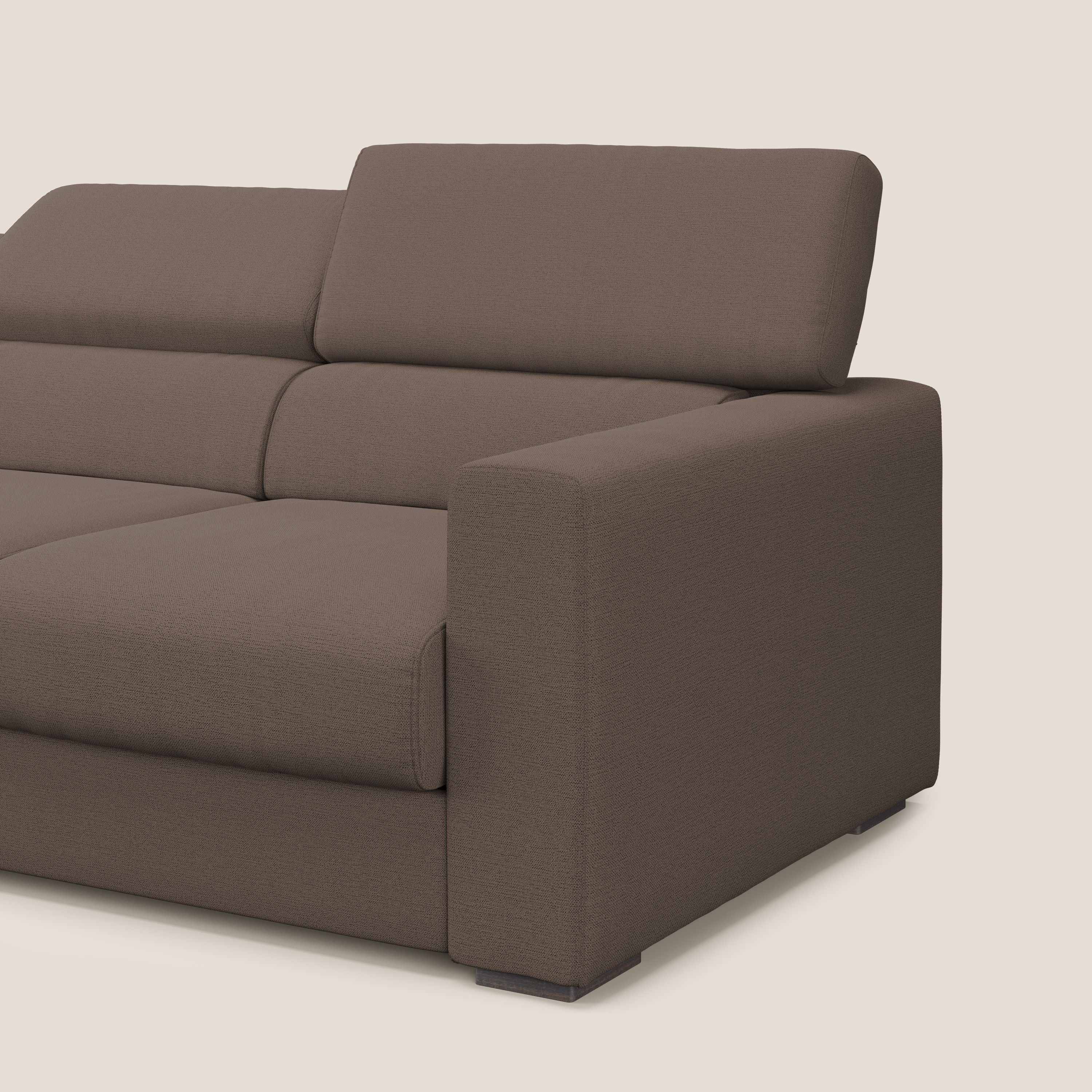 Dylan divano a 3 sedute con pouf estraibile poggiapiedi in tessuto fiammato simil cotone impermeabile T19 marrone - divani.store