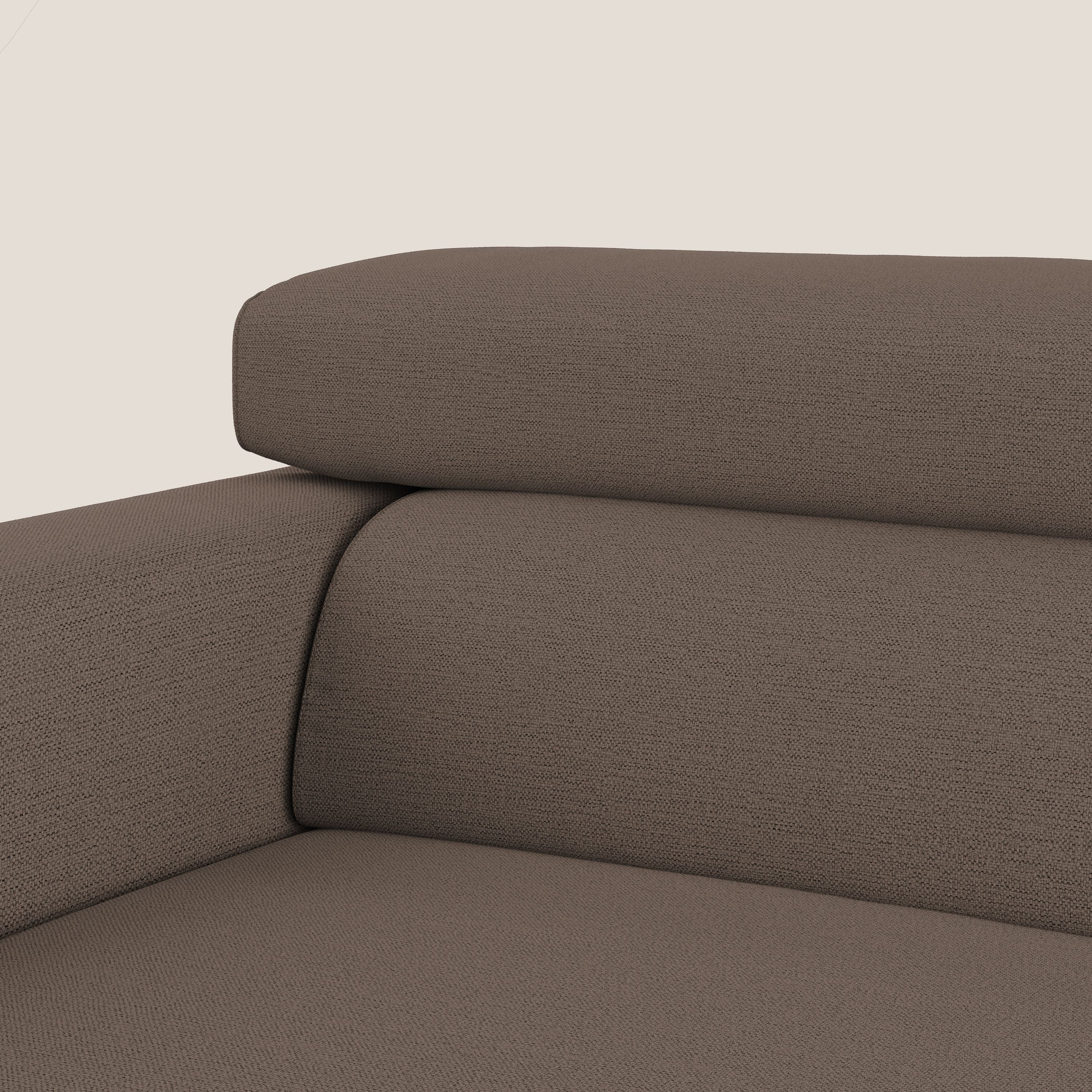 Dylan divano allungabile con pouf estraibile poggiapiedi in tessuto fiammato simil cotone impermeabile T19 marrone - divani.store