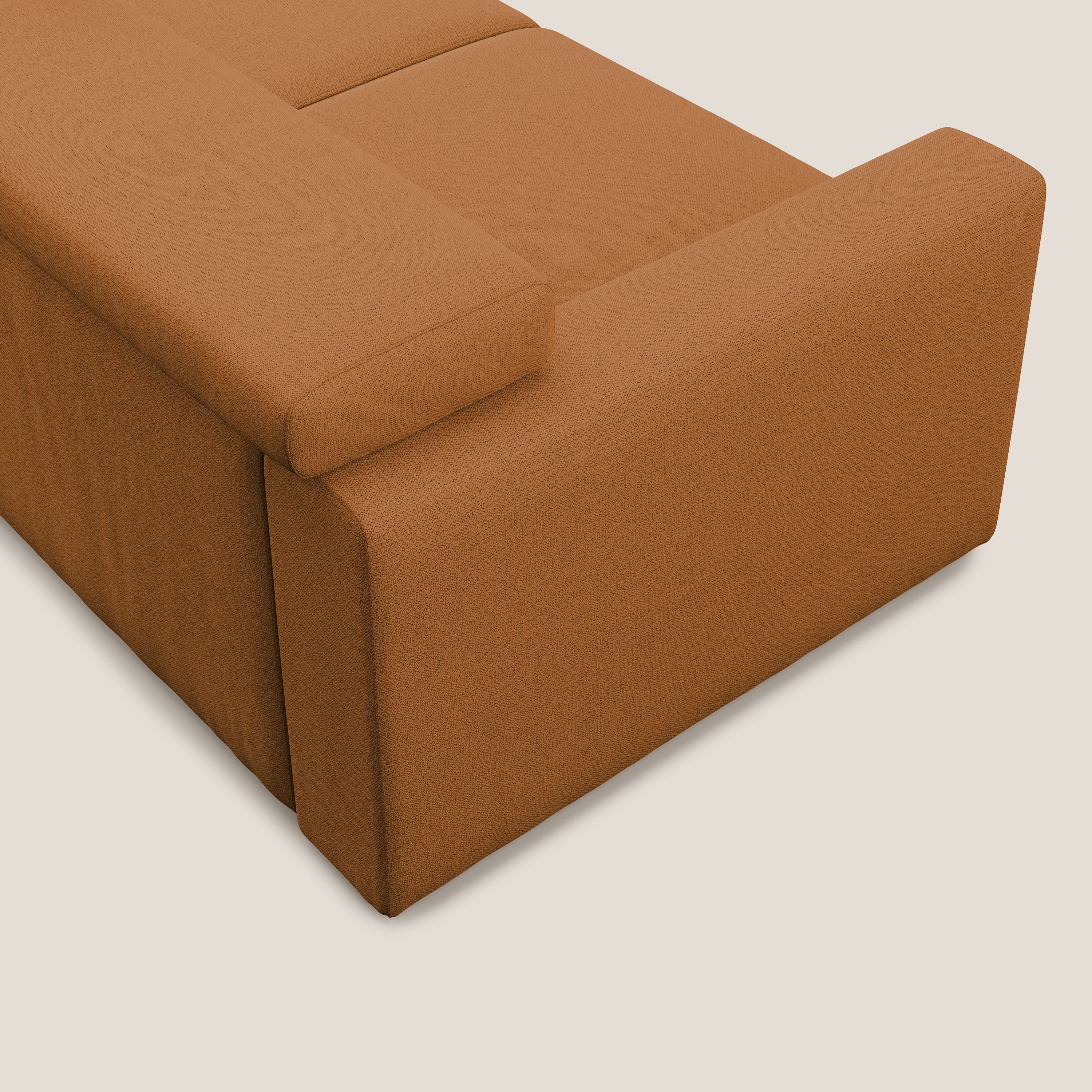 Dylan divano allungabile con pouf estraibile poggiapiedi in tessuto fiammato simil cotone impermeabile T19 arancio - divani.store