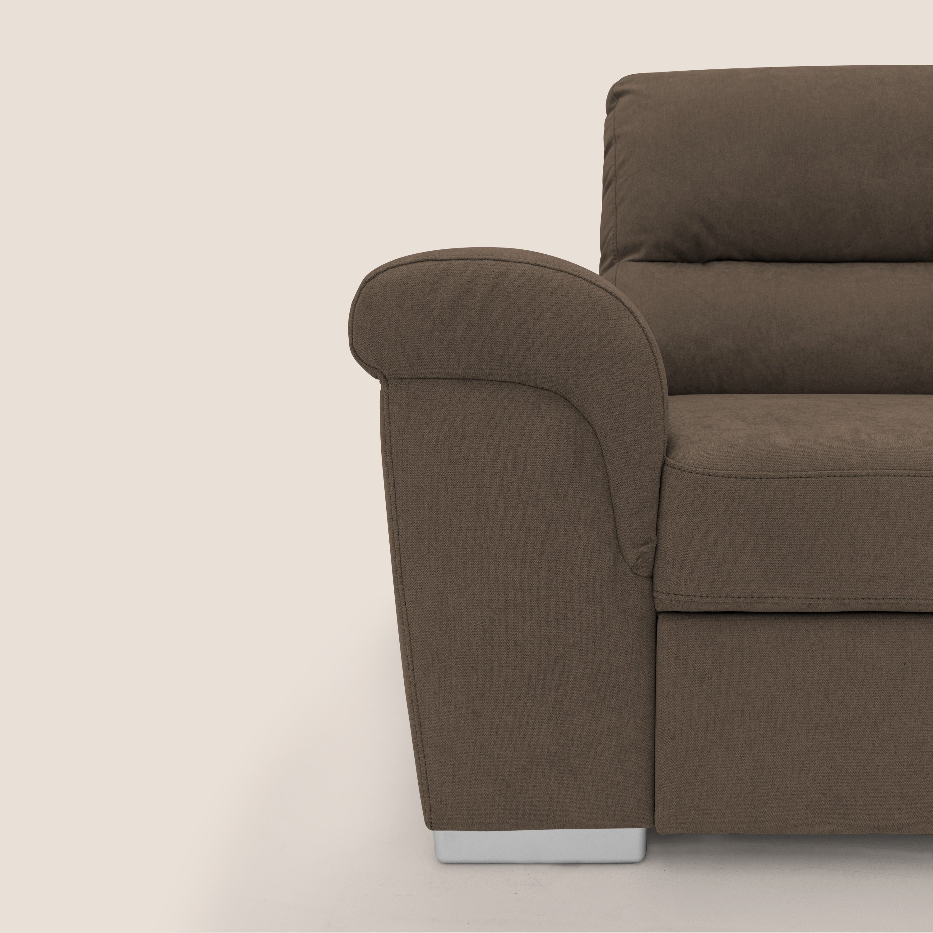 Minerva divano angolare con estraibile a cassettone e pouf contenitore in tessuto morbido impermeabile T02 marrone - divani.store
