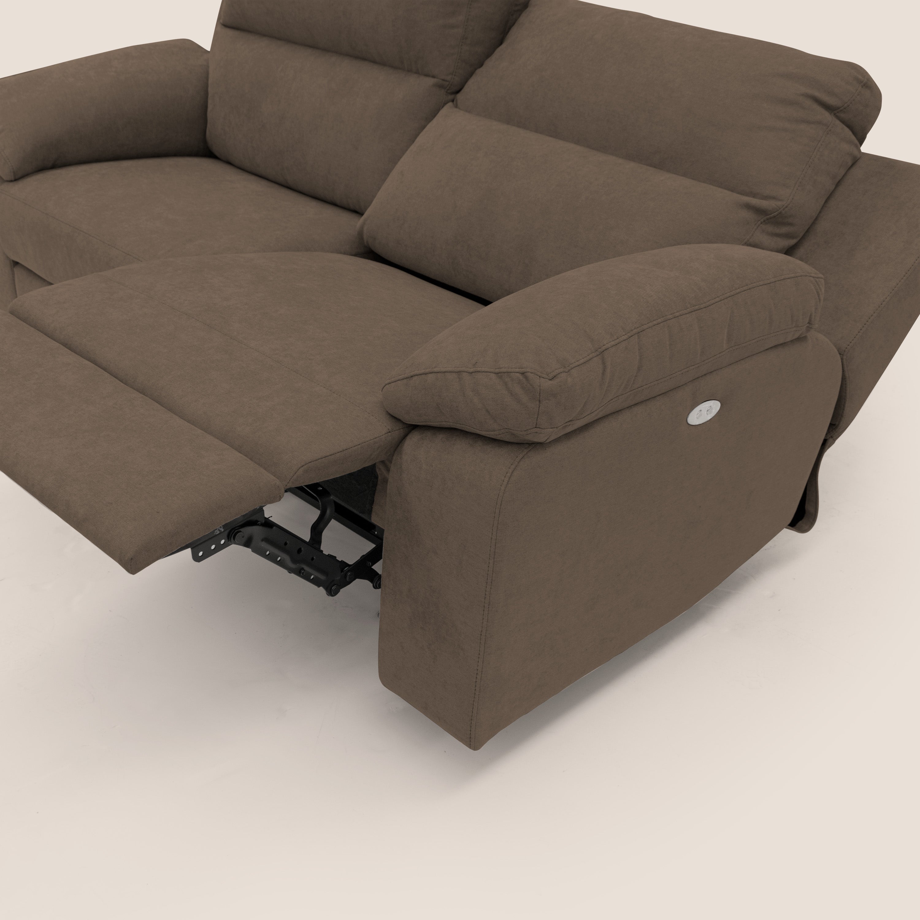 Romeo Divano relax con recliner elettrico in morbido tessuto impermeabile T02 marrone - divani.store