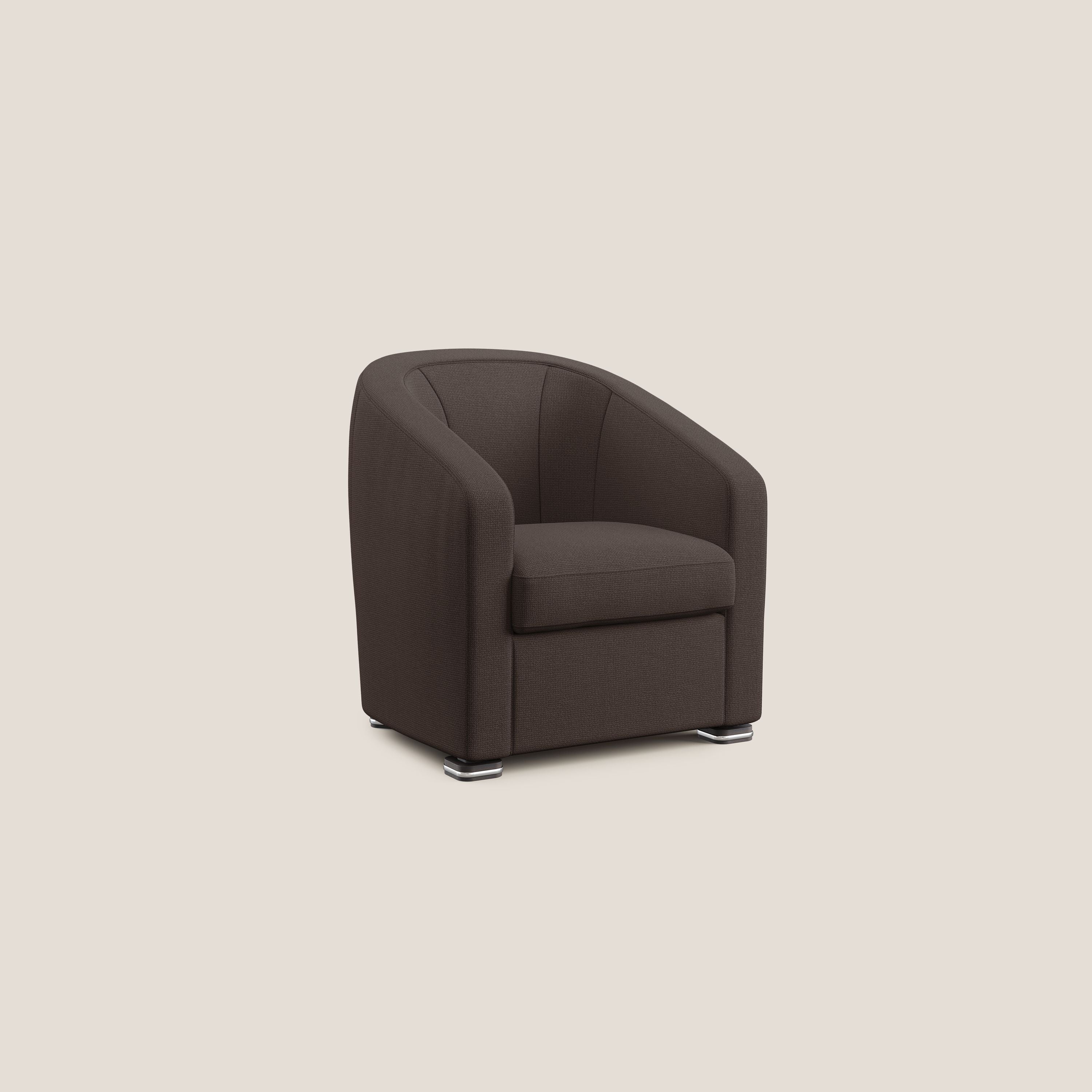 Cloe Poltroncina in tessuto smacchiabile con acqua QuickClean T08 marrone - divani.store