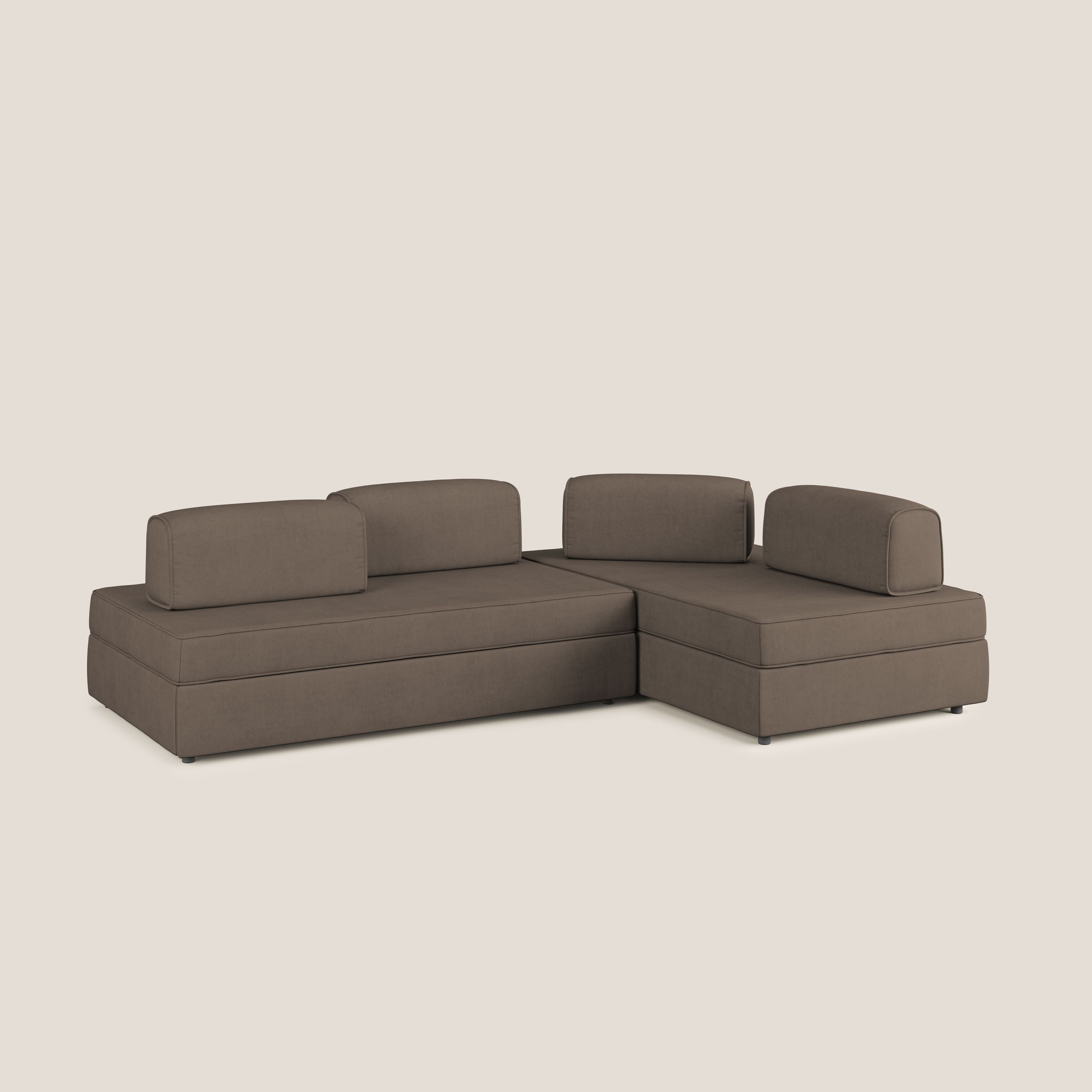Liberty divano angolare con pouf estraibile e schienali movibili in tessuto morbido impermeabile T02 marrone - divani.store
