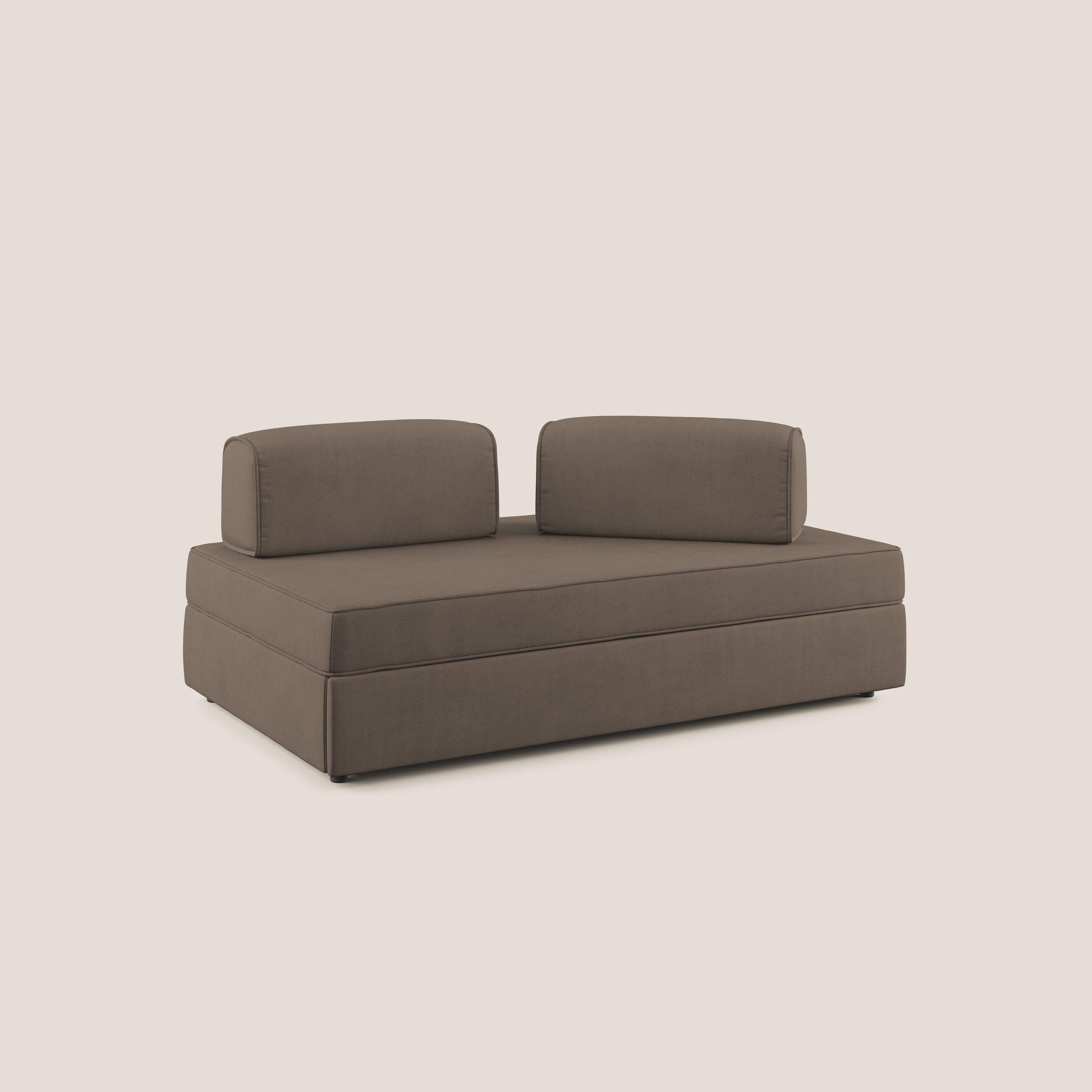 Liberty divano con pouf estraibile e schienali movibili in tessuto morbido impermeabile T02 marrone - divani.store
