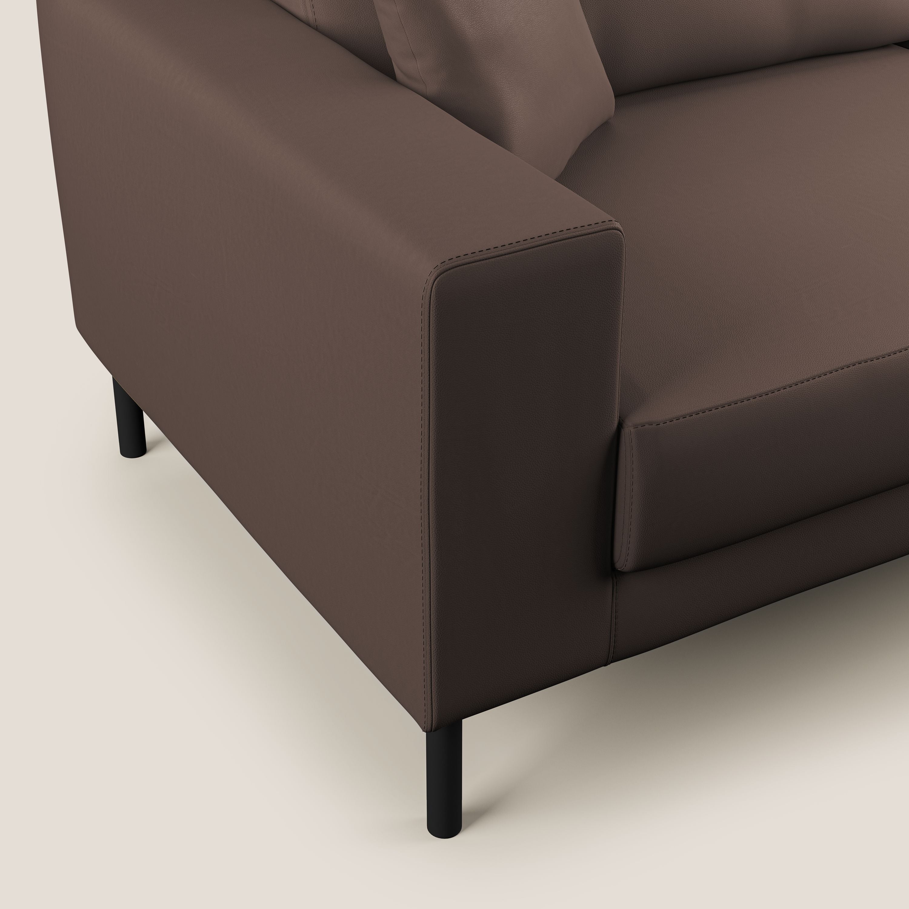 Uranio divano moderno lineare in Ecopelle impermeabile T04 marrone - divani.store