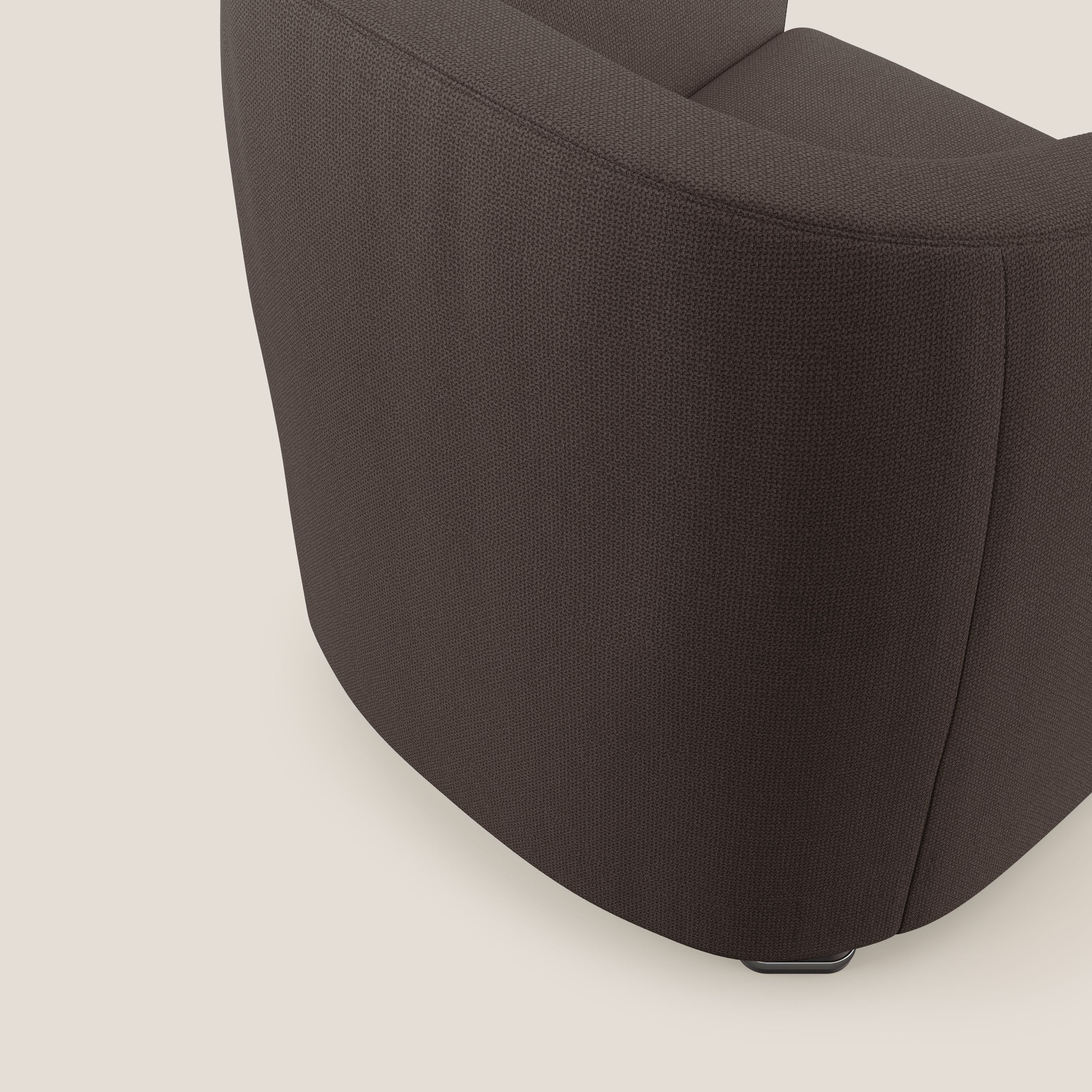 Cloe Poltroncina in tessuto smacchiabile con acqua QuickClean T08 marrone - divani.store