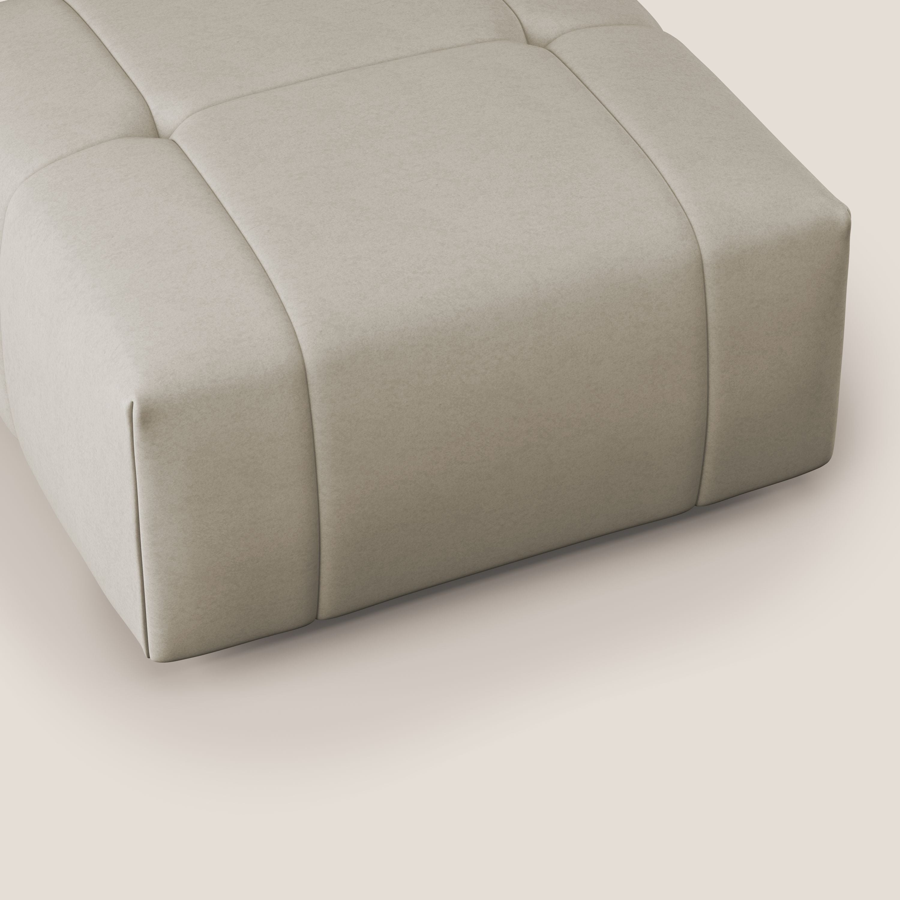 Giotto pouf in morbida microfibra effetto velluto impermeabile idrorepellente T09 beige - divani.store