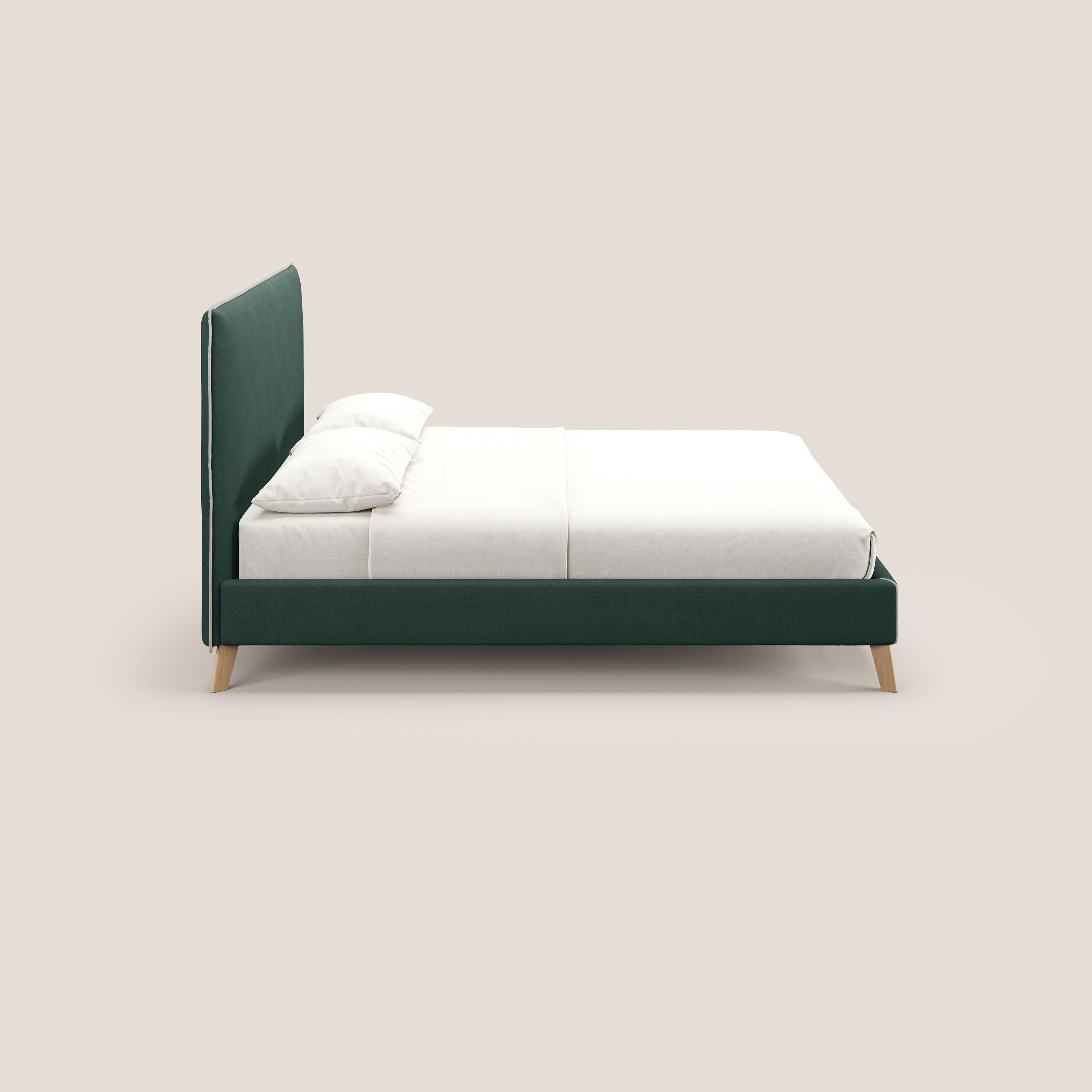 Leila letto imbottito con piedini legno in tessuto smacchiabile T17 verde - tortora - divani.store
