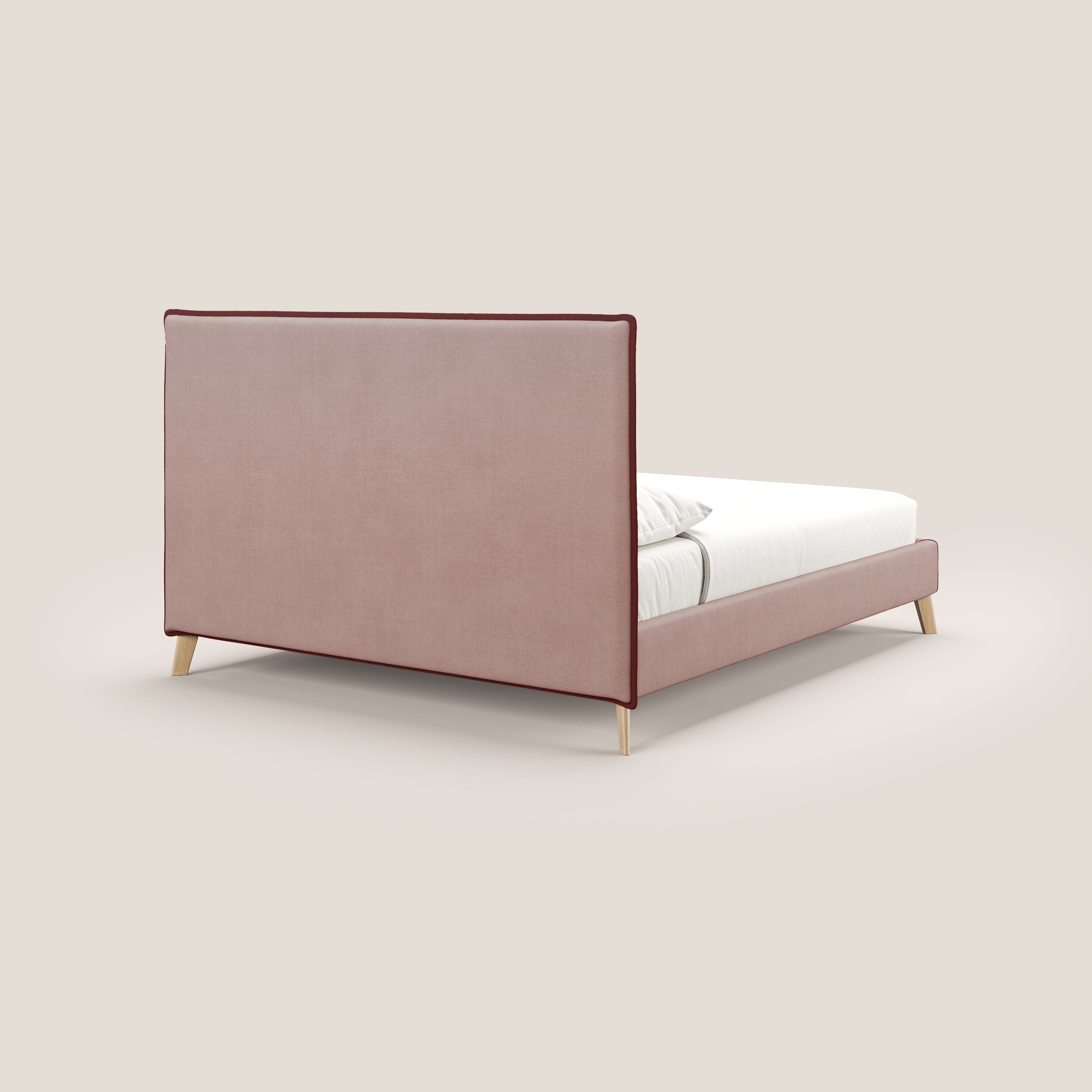Leila letto imbottito con piedini legno in tessuto smacchiabile T17 rosa - rosso - divani.store