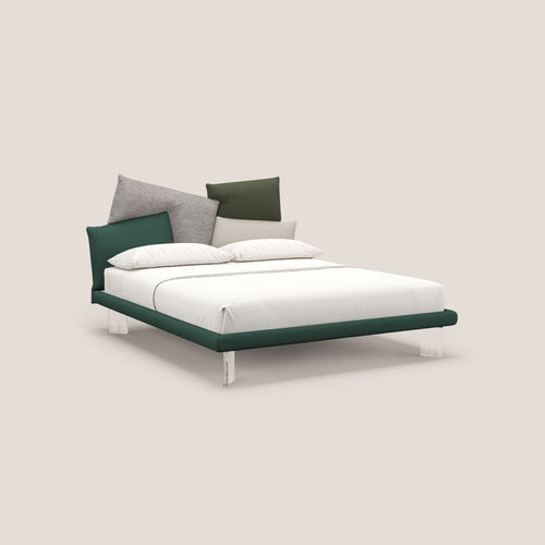 Rebus letto imbottito dal design moderno con piedi trasparenti in plexiglass verde - divani.store