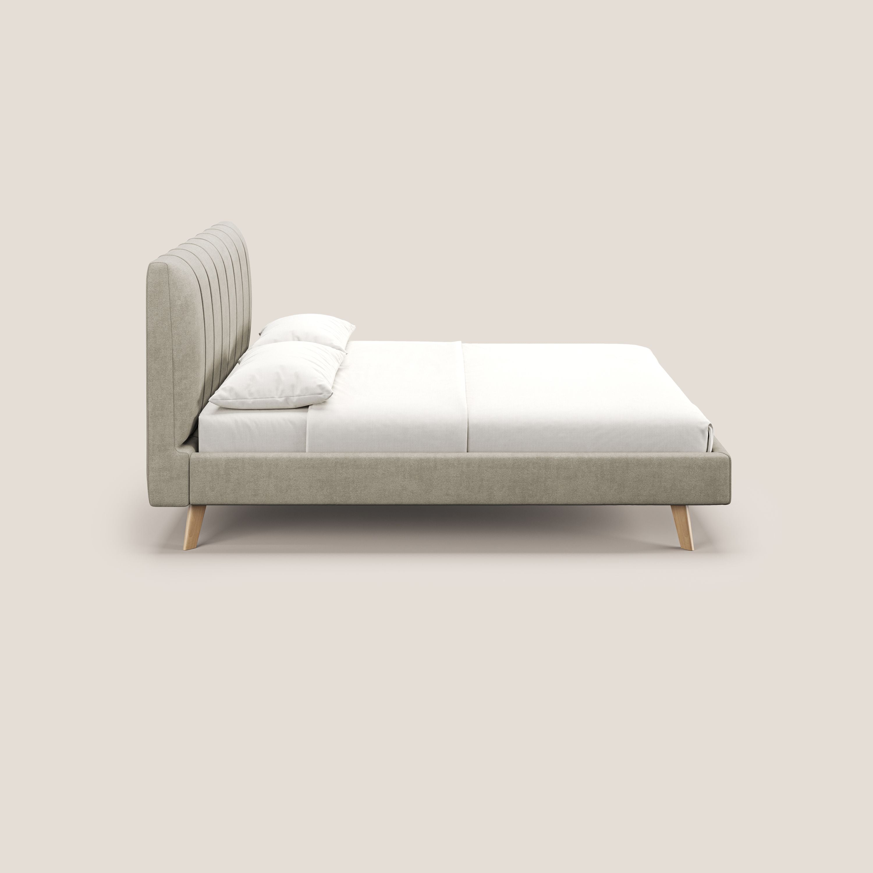 Selene letto imbottito con piedini naturali sfoderabile in tessuto impermeabile T02 panna - divani.store