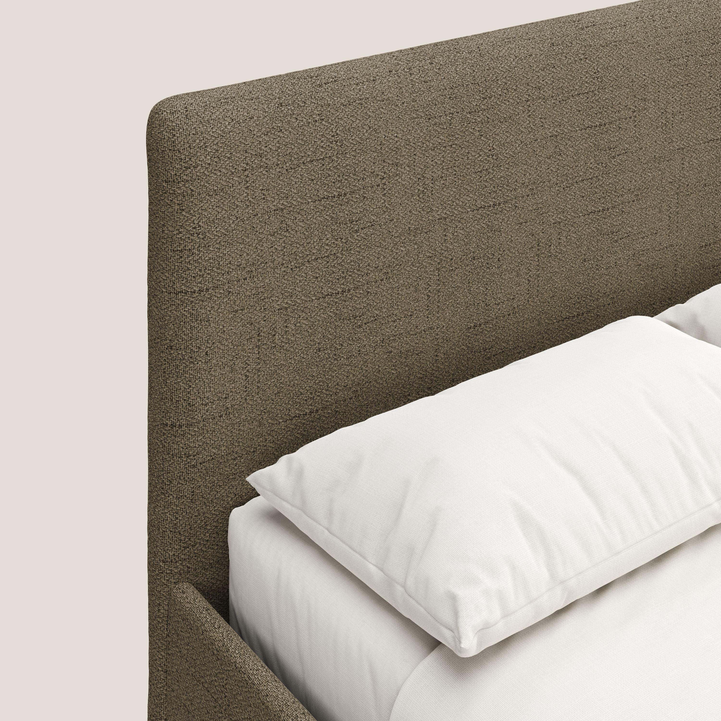Serena letto contenitore salvaspazio scandinavo in tessuto fiammato impermeabile T03 marrone - divani.store
