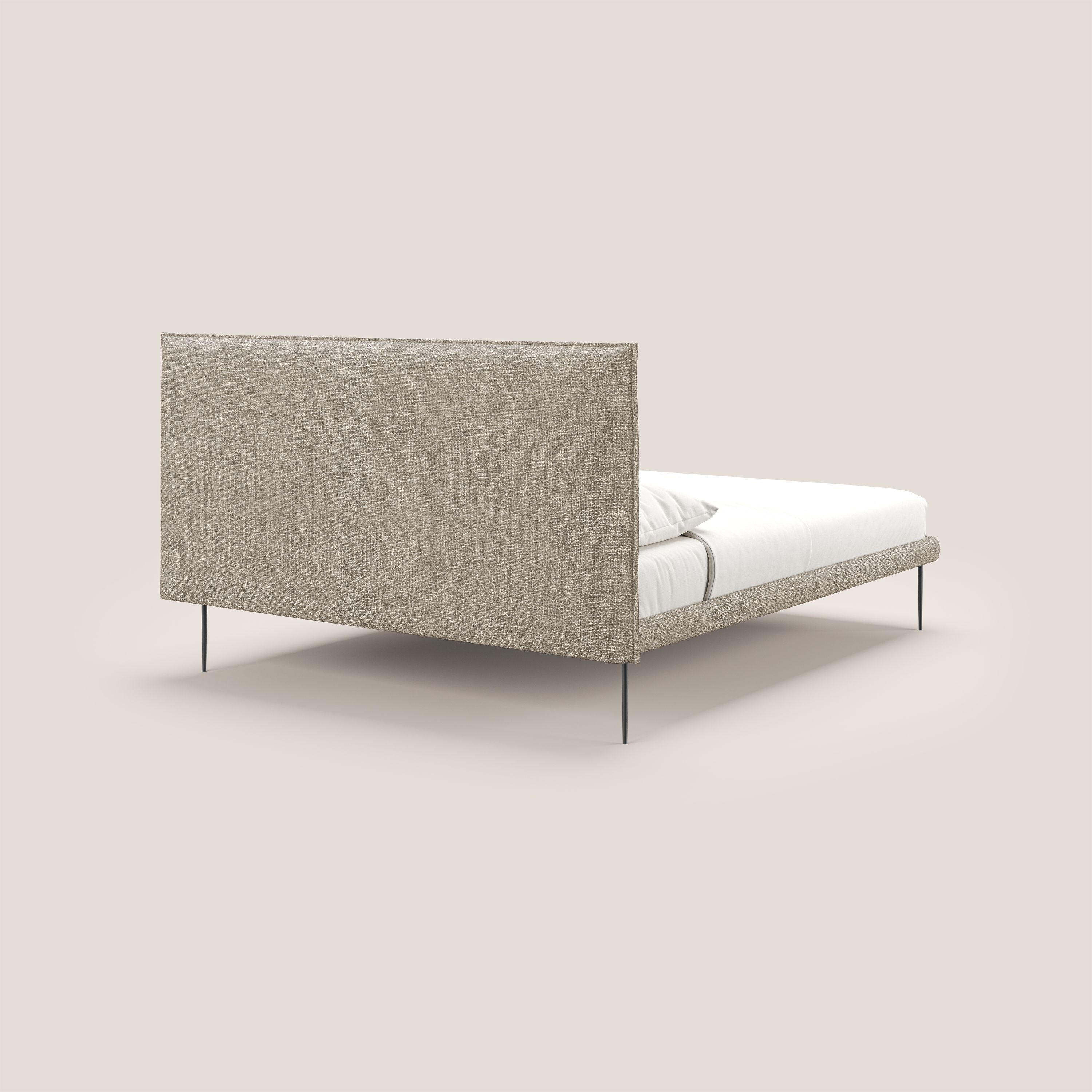 Theo letto imbottito moderno sfoderabile con piedi alti in metallo in tessuto impermeabile T10 beige - divani.store