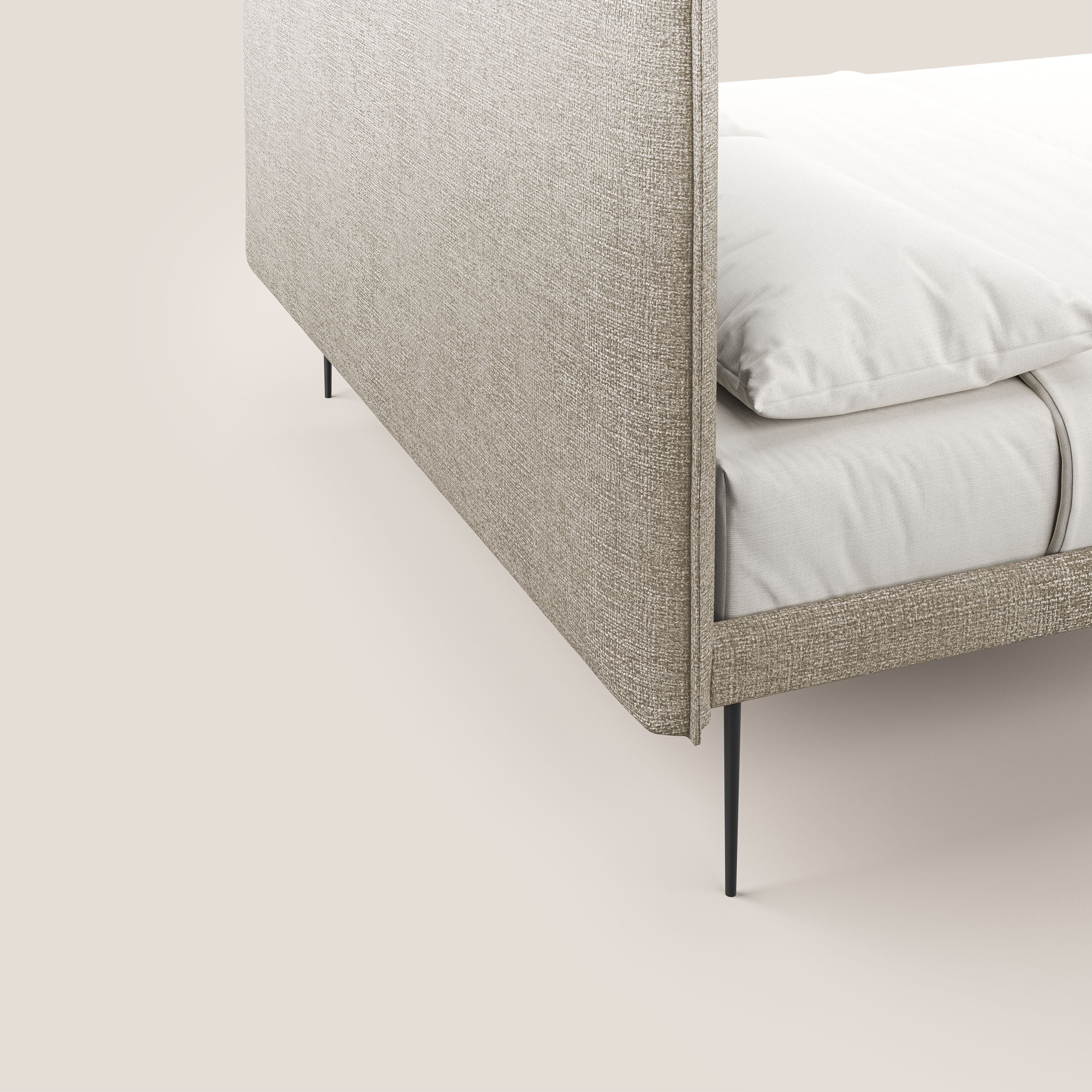 Theo letto imbottito moderno sfoderabile con piedi alti in metallo in tessuto impermeabile T10 beige - divani.store