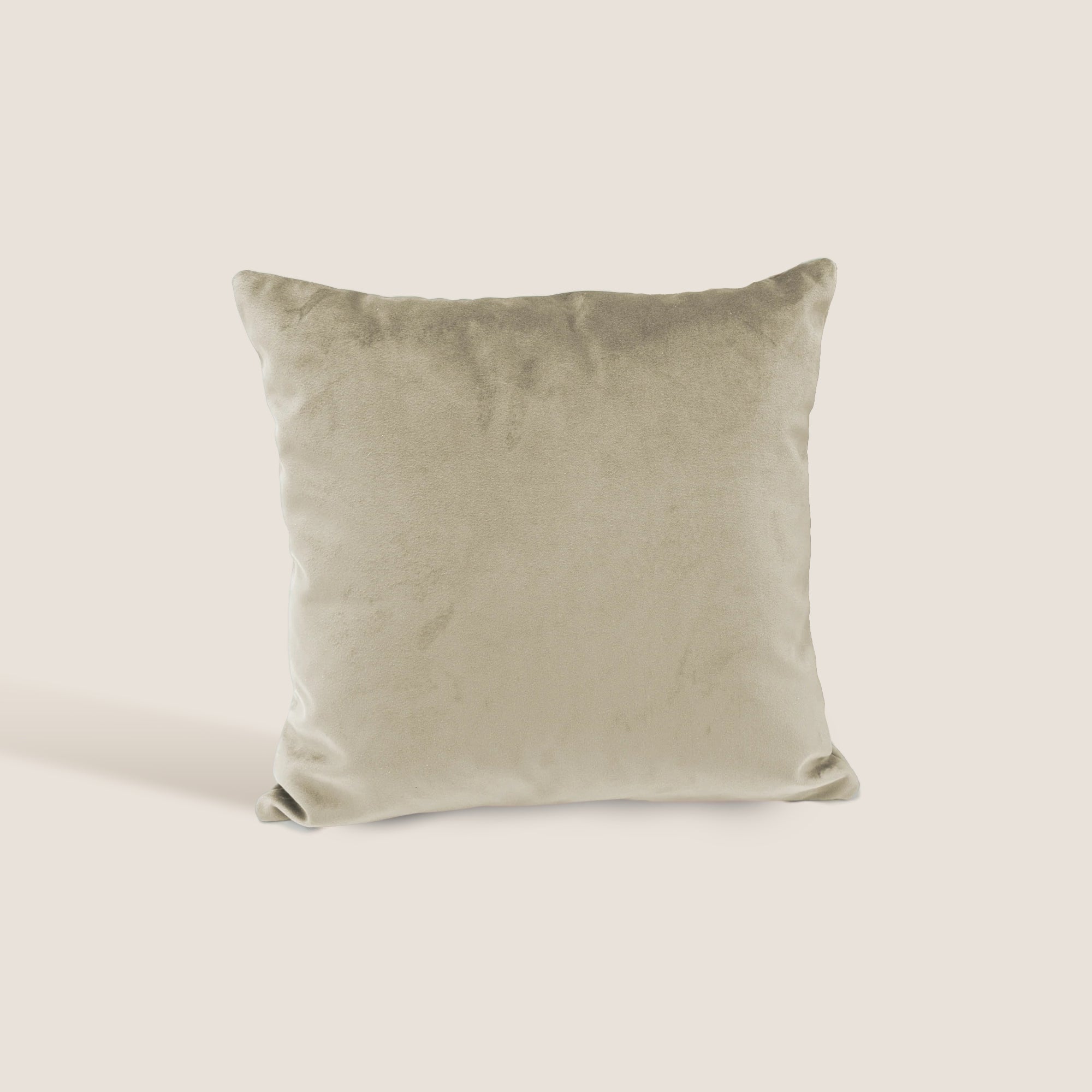 Velluto cuscini quadrati disponibile in diverse colorazioni in velluto impermeabile beige - divani.store