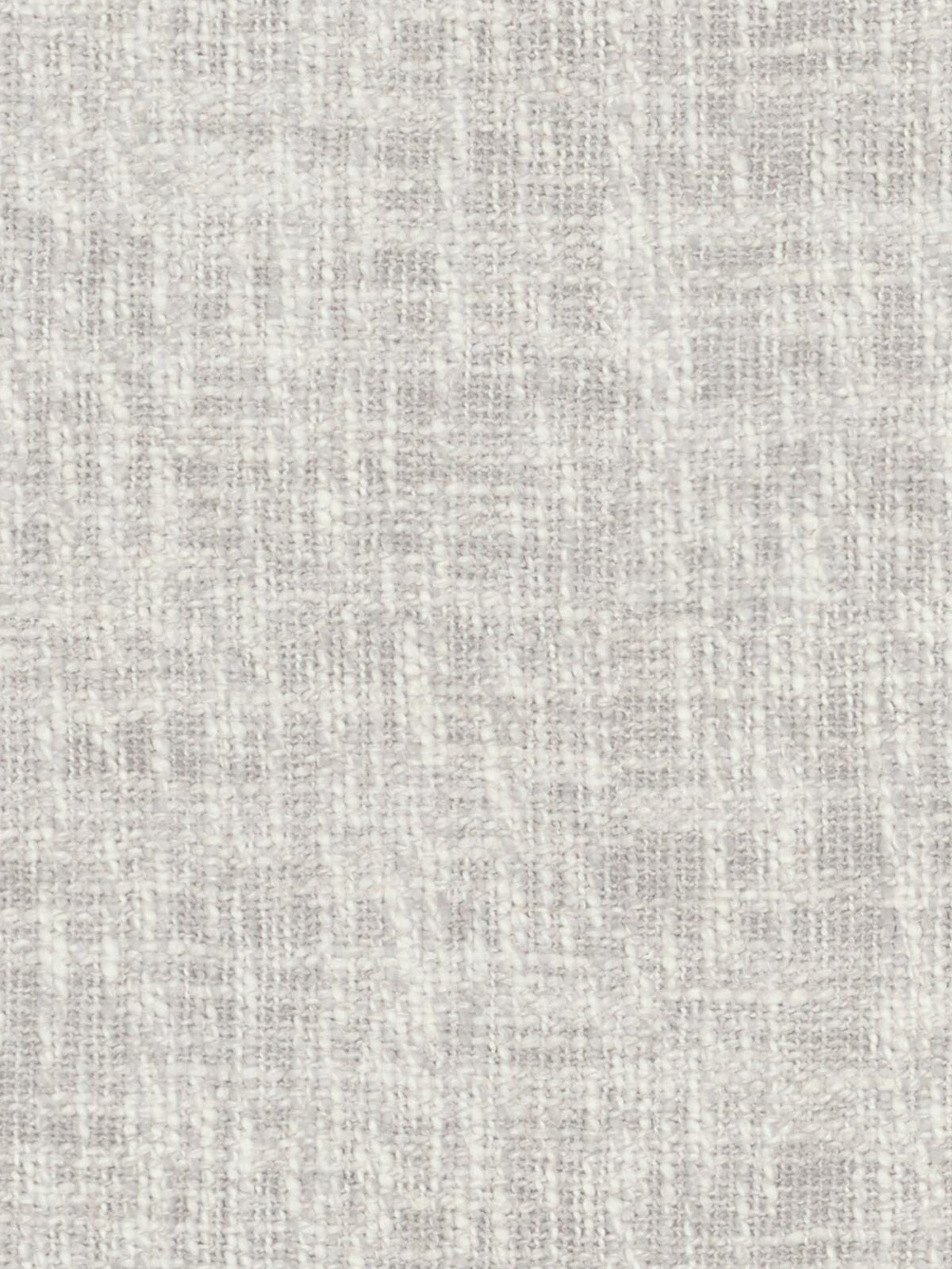 Primo piano su S07 EARTHWILD, tessuto naturale riciclato misto cotone e lino – smacchiabile dal filato fantasia, un tessuto intrecciato nei toni del grigio chiaro melange e bianco, caratterizzato da una trama a griglia in rilievo e da sottili variazioni nello spessore e nel colore del filo.