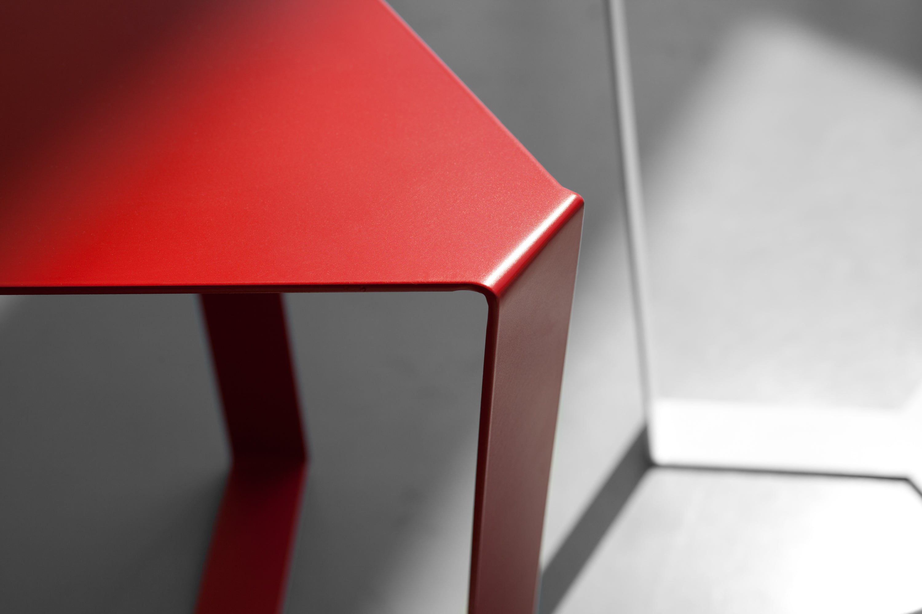 Finity tavolino triangolare per combinazioni modulari in diverse colorazioni - divani.store