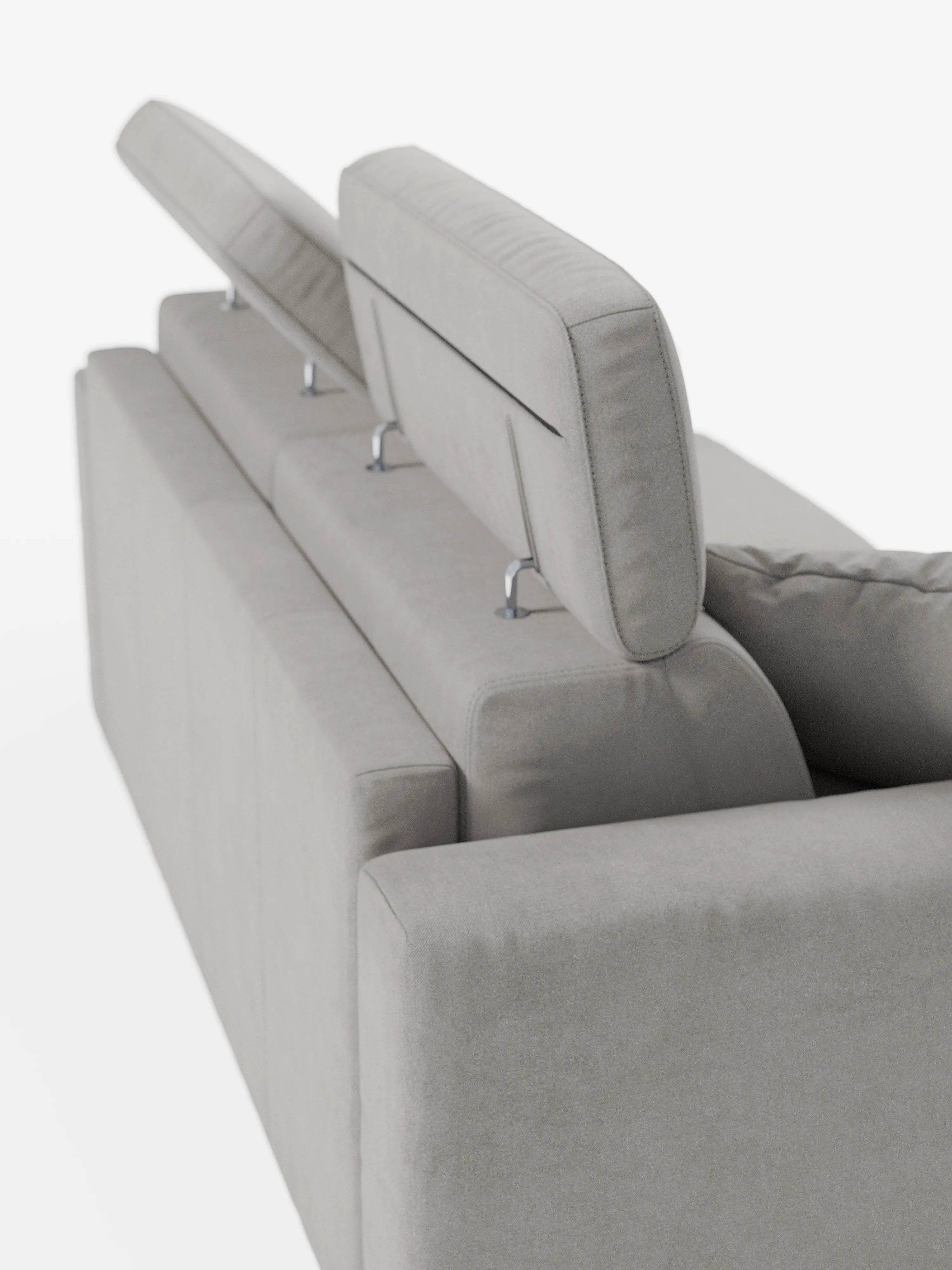 Il divano letto Maximus a 3 posti in grigio chiaro contemporaneo con materasso ALTO da 20 cm di Divani.Store è ripreso da dietro, mettendo in risalto i suoi poggiatesta reclinabili in tessuto smacchiabile Oeko-Tex — due dei quali sono sollevati, mentre uno è abbassato. Presentato su uno sfondo bianco a tinta unita, il divano presenta un rivestimento liscio e vanta un design elegante e minimalista.
