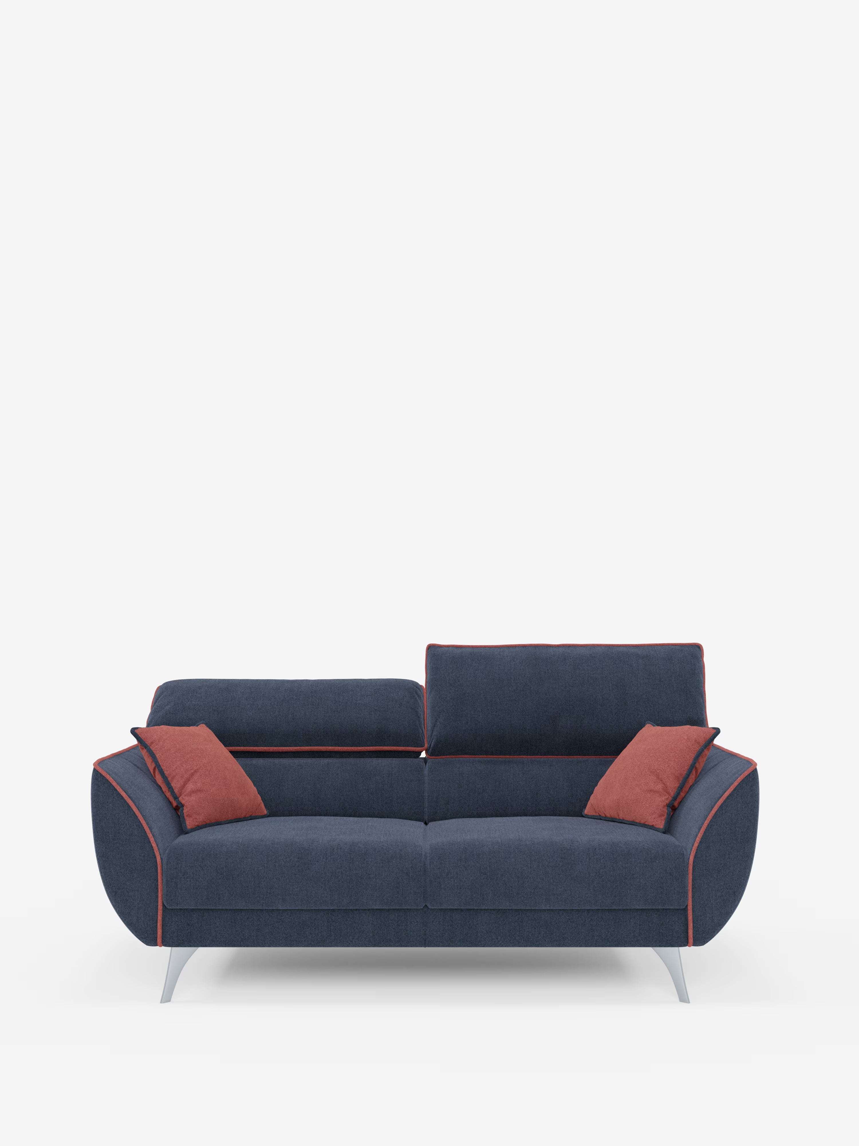 Vi presentiamo il divano Michelangelo a 2 e 3 posti di Divani.Store, un divano contemporaneo bicolore in blu scuro con eleganti gambe argentate, braccioli angolati e vivaci bordature rosse. Rivestito in tessuto T23 resistente alle macchie, questo modello dal design moderno presenta due cuscini rettangolari rossi su ciascun lato, sedute estensibili e poggiatesta regolabili, che creano un effetto di grande impatto sullo sfondo bianco.