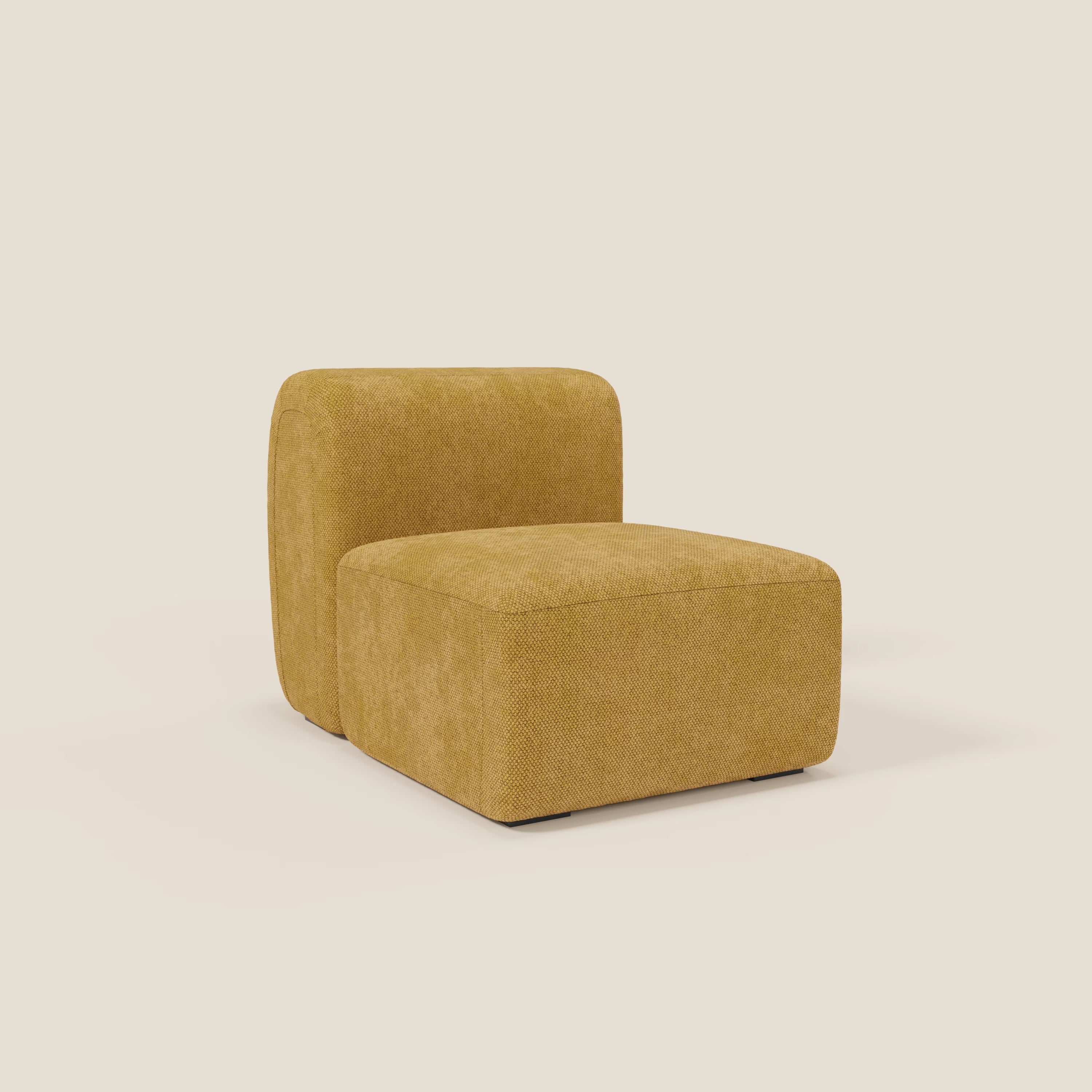 BonBon modulo centrale 70 cm - Grande Fratello edition giallo di Divani.Store è una moderna poltrona senza braccioli con seduta bassa e larga e schienale rettangolare e spesso con rivestimento giallo senape, dal design minimalista e contemporaneo.