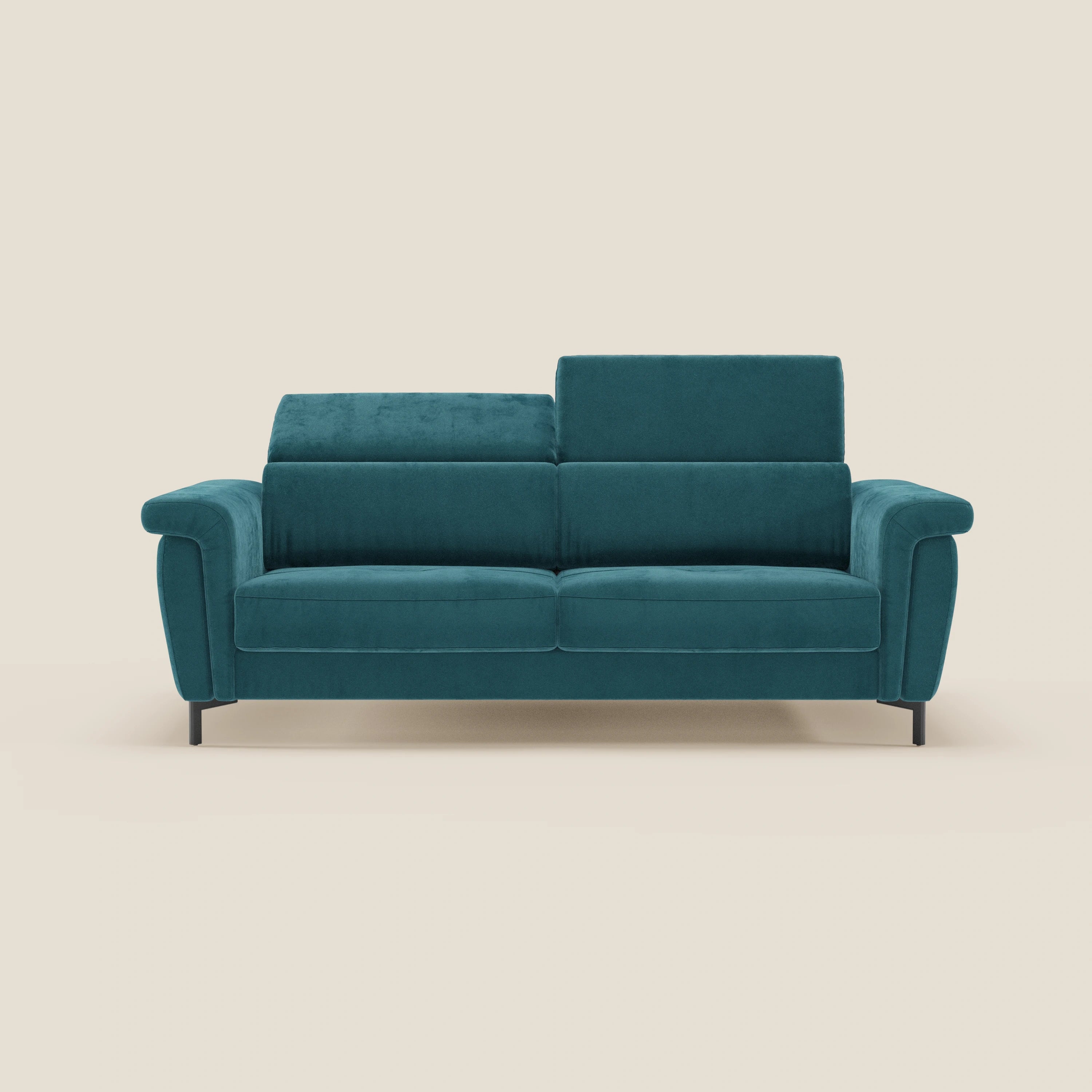 Capri divano letto di design con piedini alti - poggiatesta reclinabili in raffinato tessuto effetto velluto smacchiabile T30 - divani.store