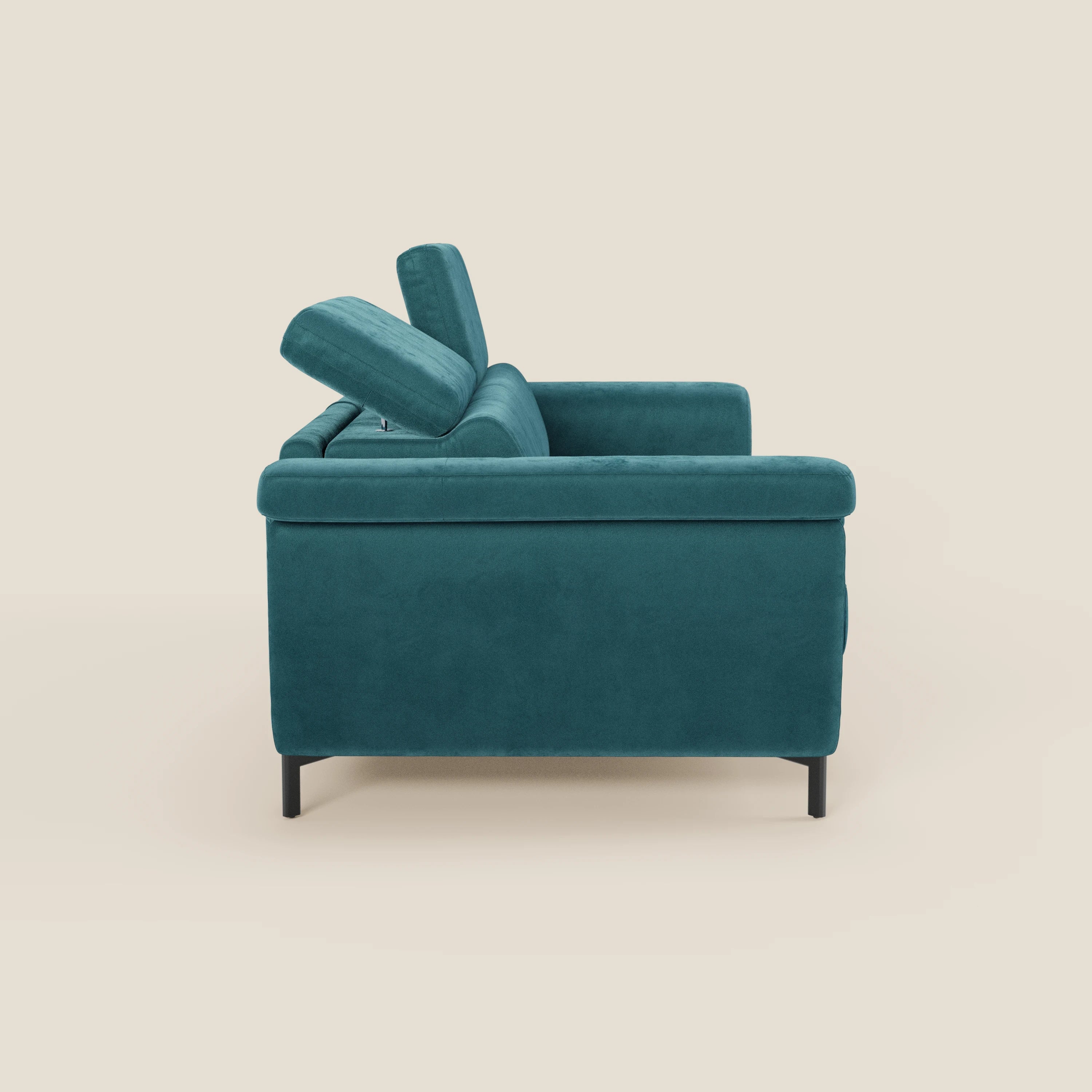 Capri divano letto di design con piedini alti - poggiatesta reclinabili in raffinato tessuto effetto velluto smacchiabile T30 - divani.store