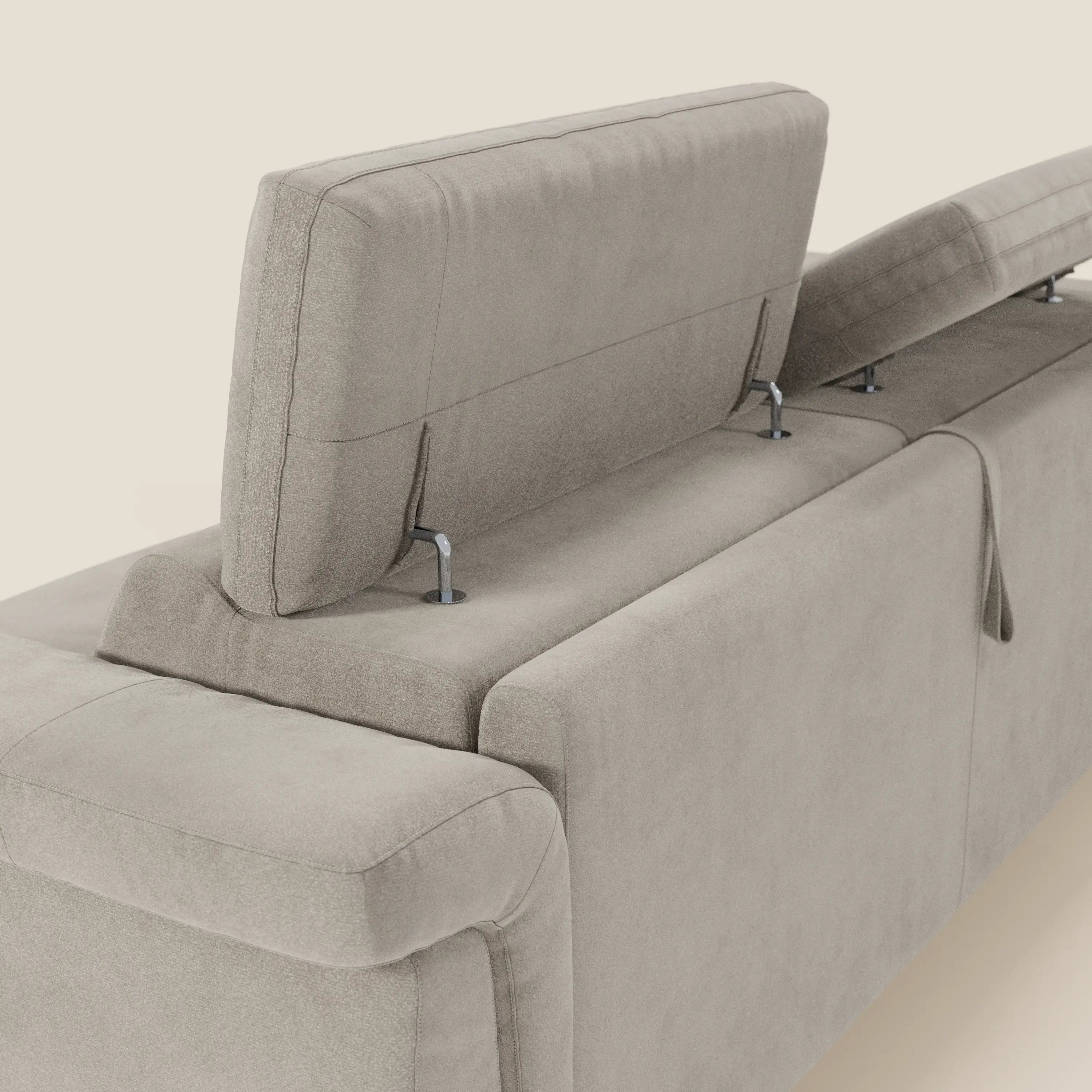 Capri divano letto di design con piedini alti - poggiatesta reclinabili in raffinato tessuto effetto velluto smacchiabile T30 - divani.store