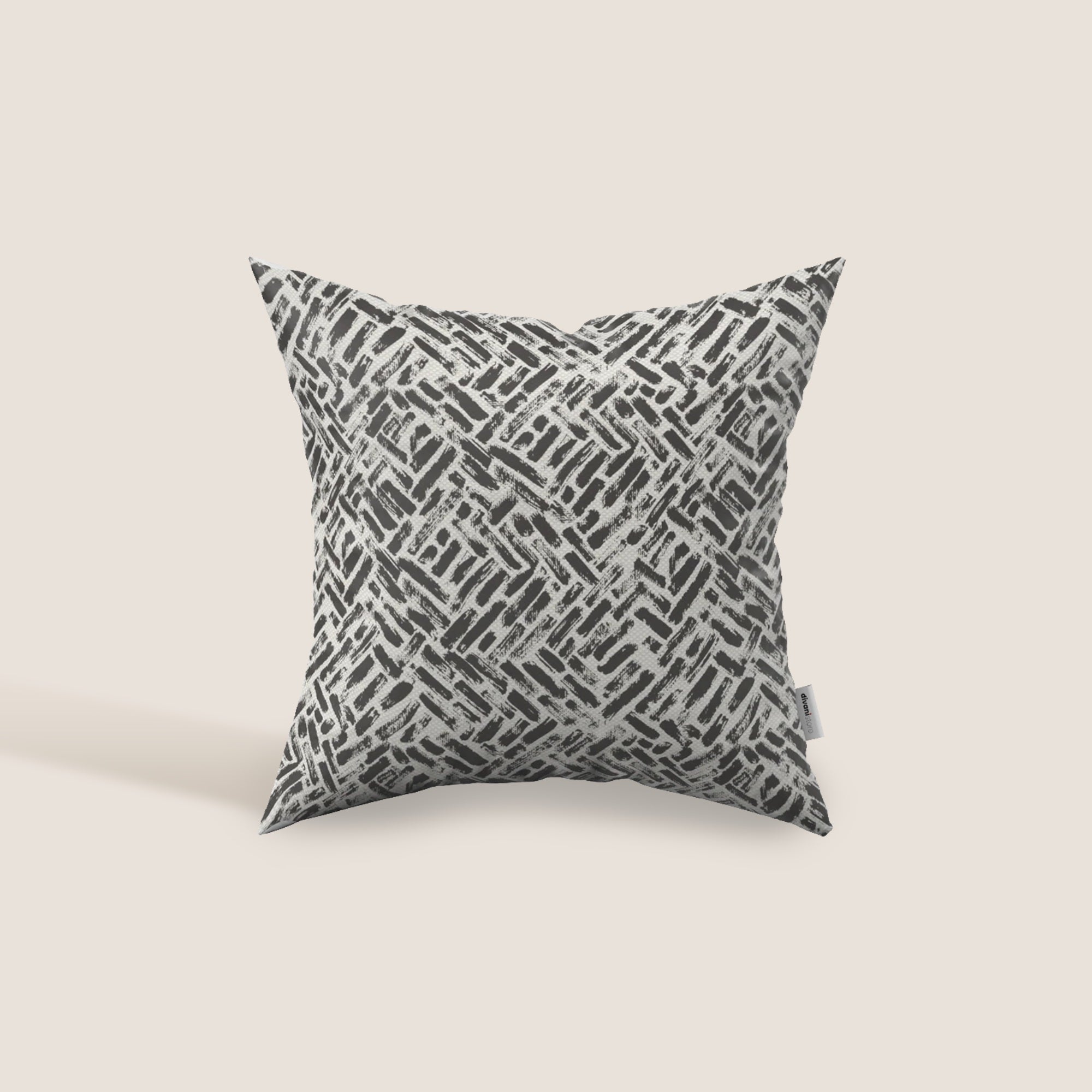 Brick cuscino geometrico disponibile in diversi colori realizzato in tessuto Idrorepellente - divani.store